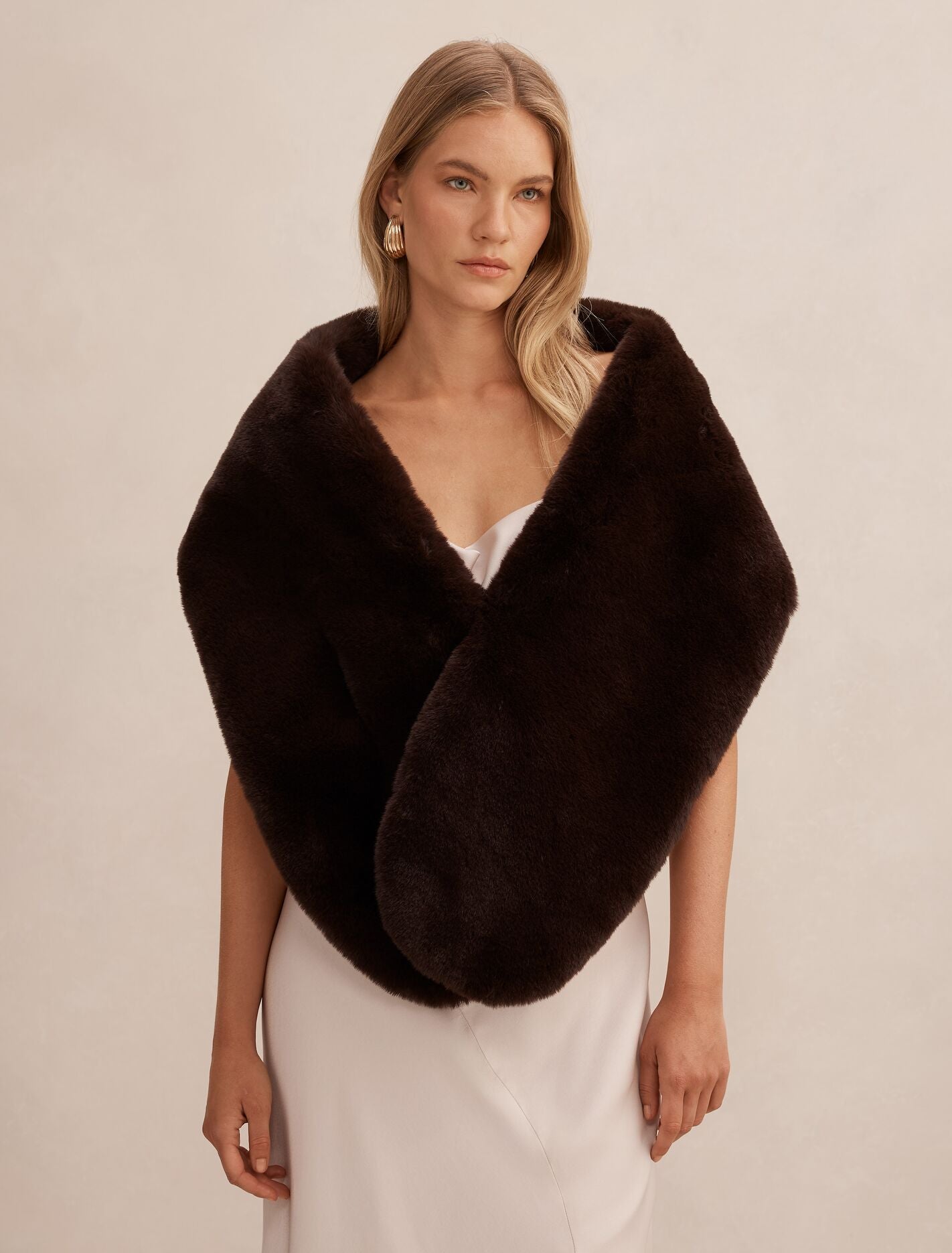 Laura Faux Fur Wrap 0 Chocolate Forever New