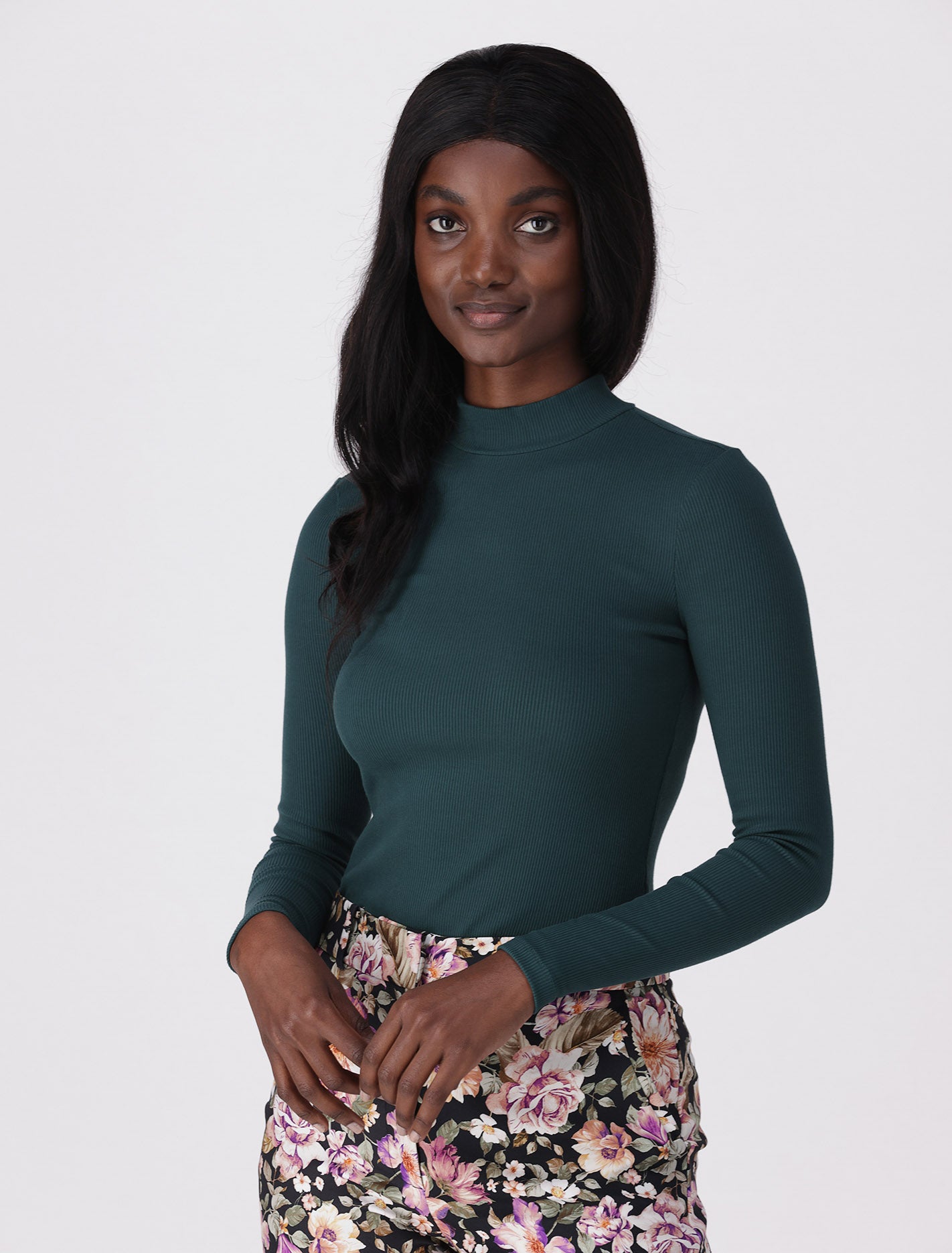 Green long outlet sleeve turtleneck