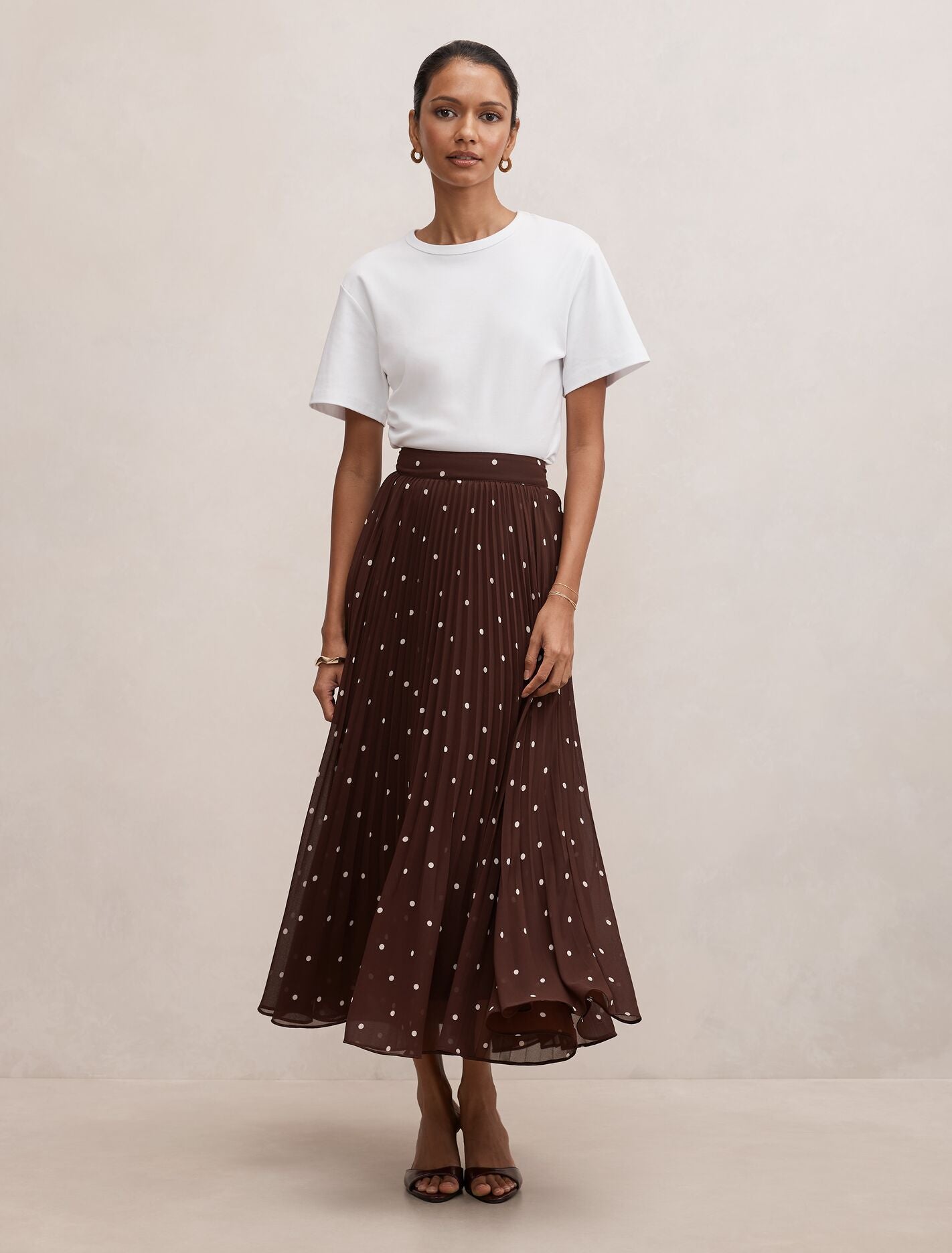 Aurora Petite Pleated Skirt Forever New
