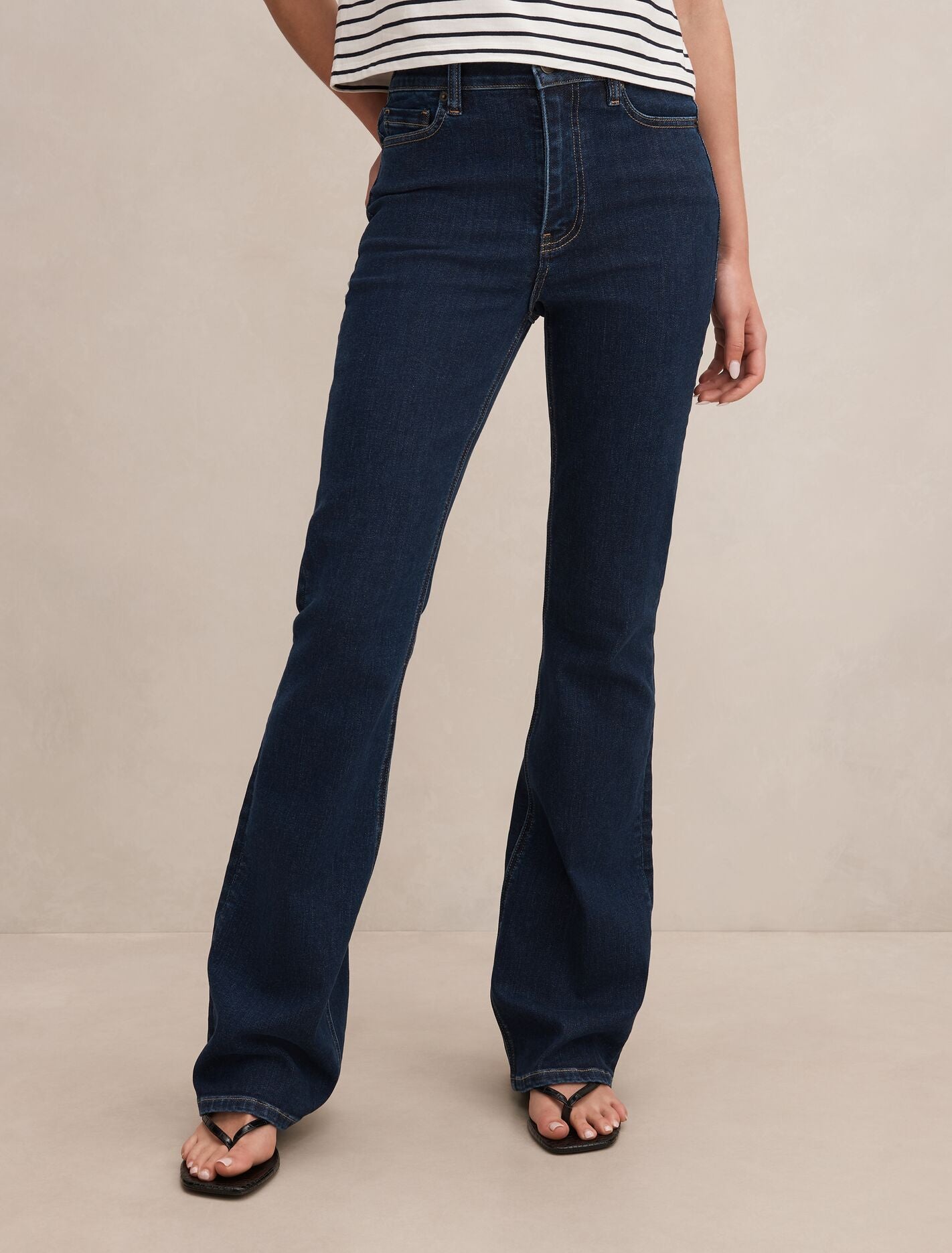 Jessie Slim Flare Jeans Dark Wash Forever New