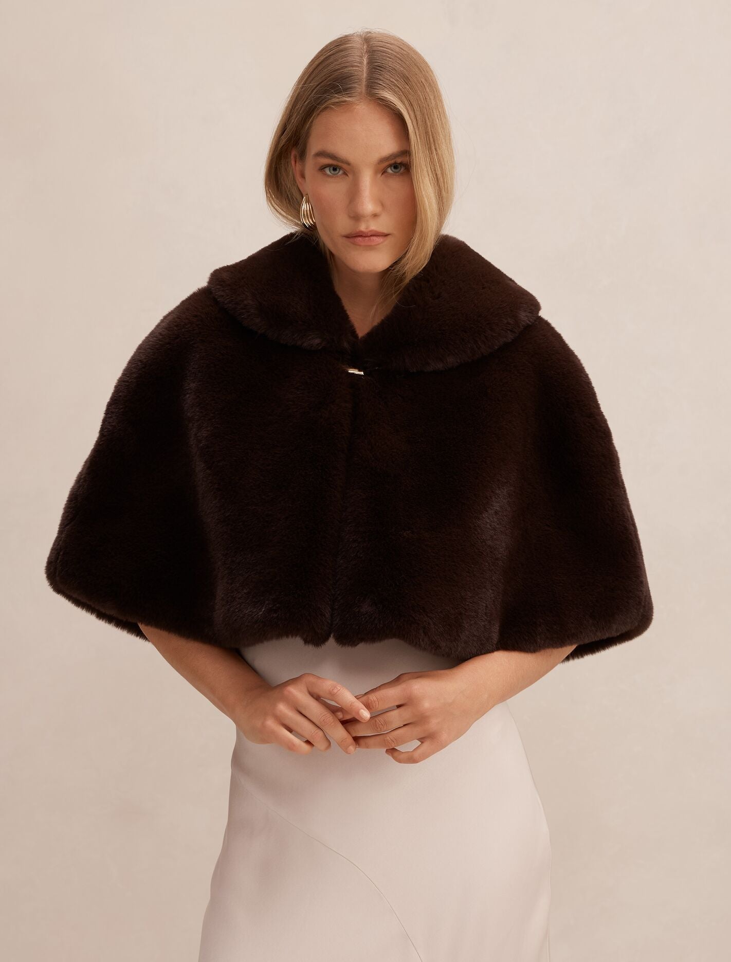 Evelyn Faux Fur Wrap 0 Chocolate Forever New