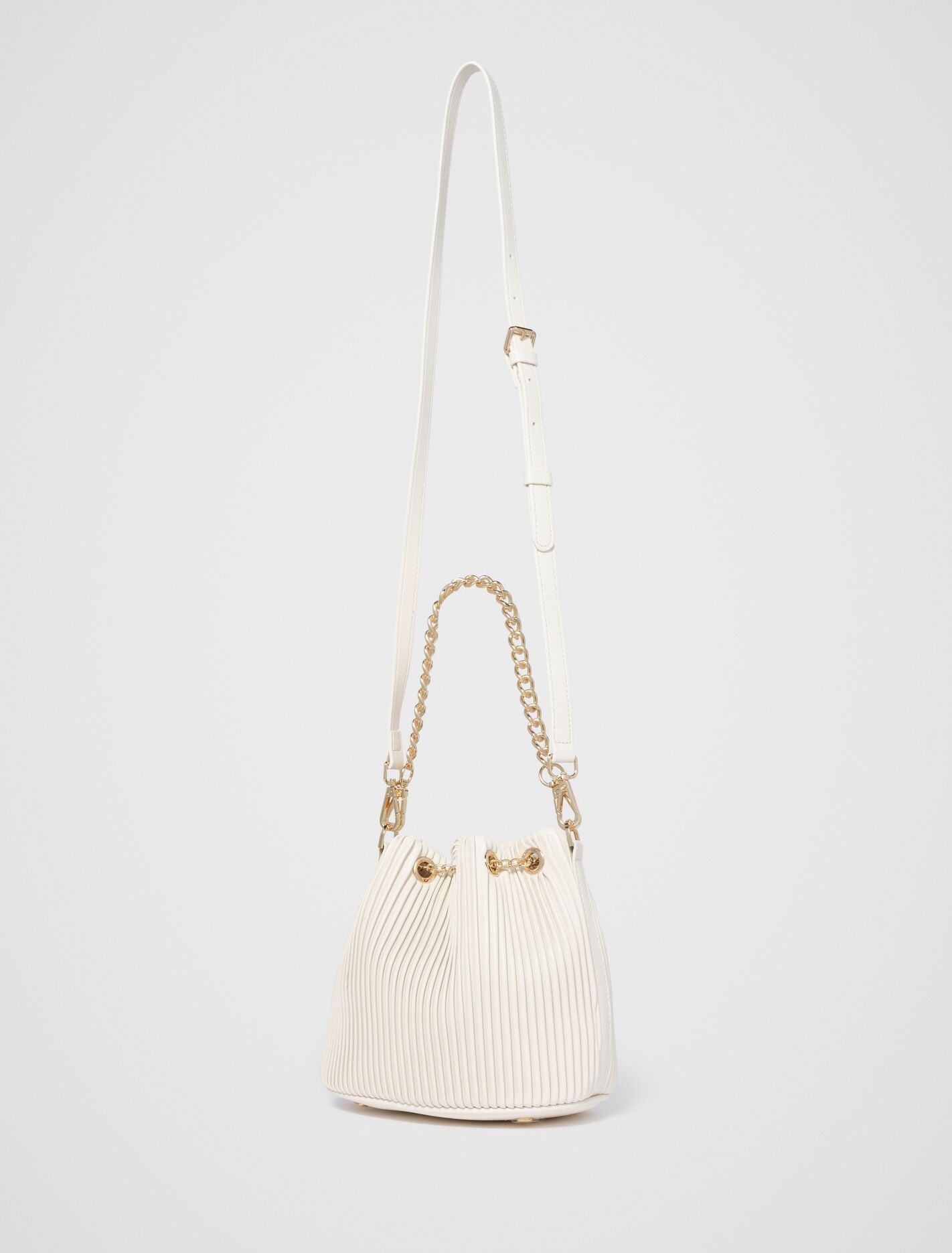 Dahlia Drawstring Pleat Bucket Bag Forever New