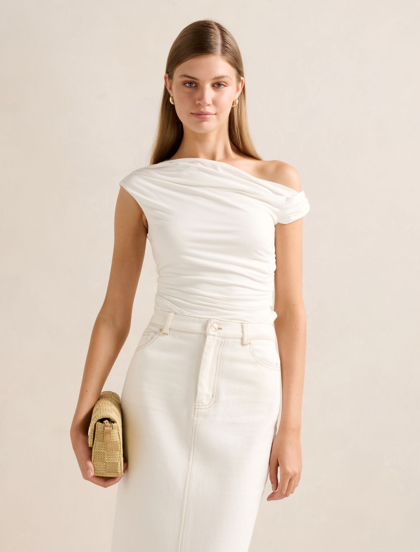 Rylee Tipped Shoulder Top Porcelain Forever New