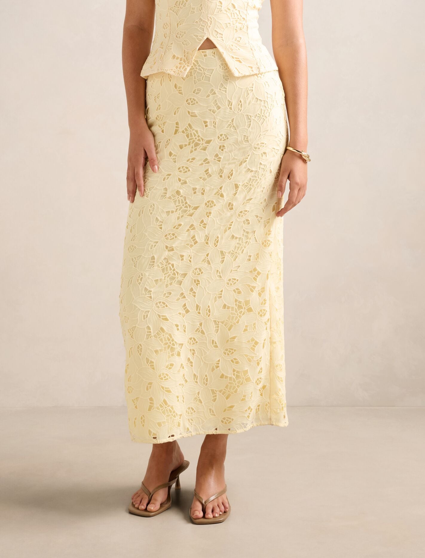 Andie Lace Maxi Skirt Soft Yellow Co-Ord | Forever New
