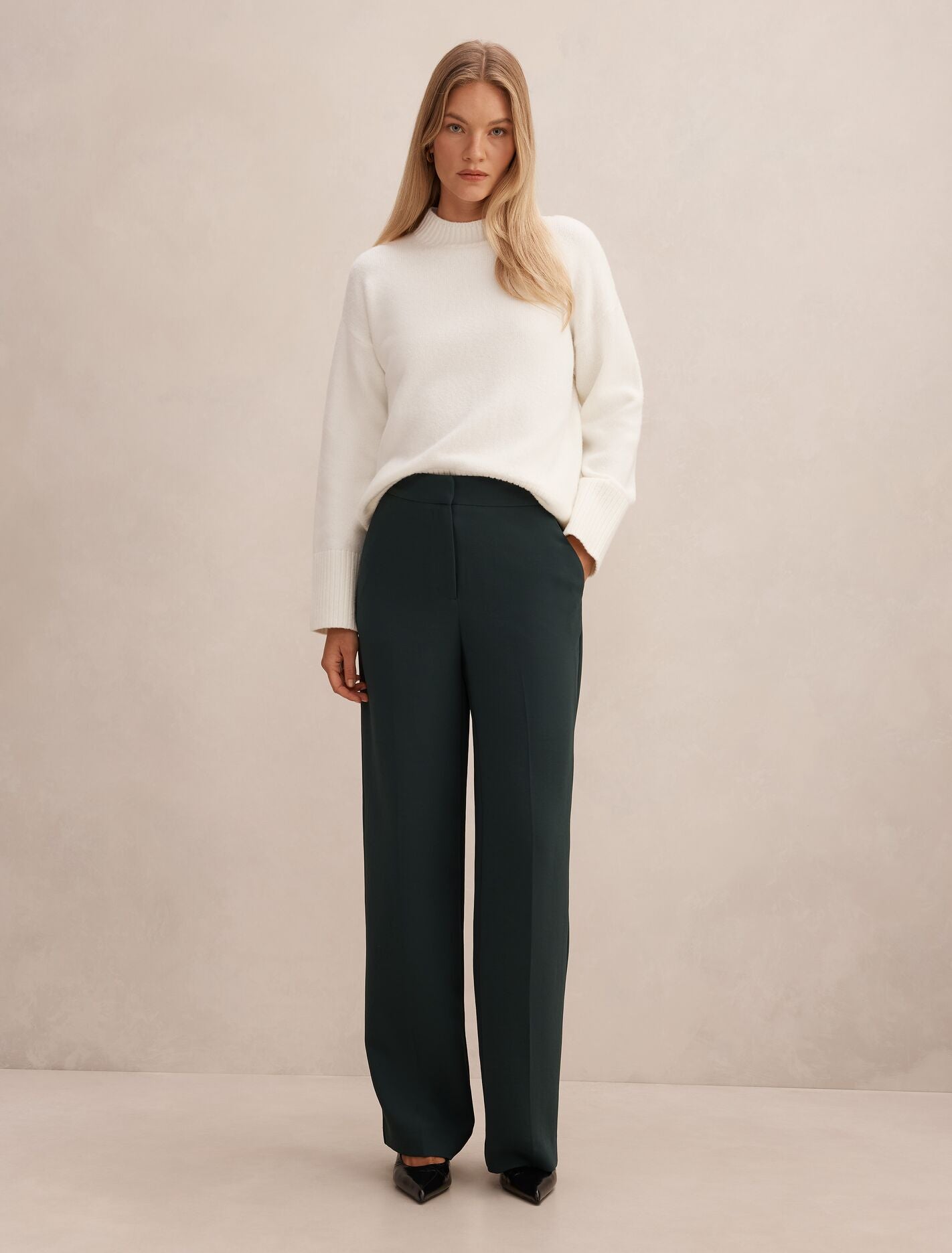 Dani Straight Leg Pants Forever New