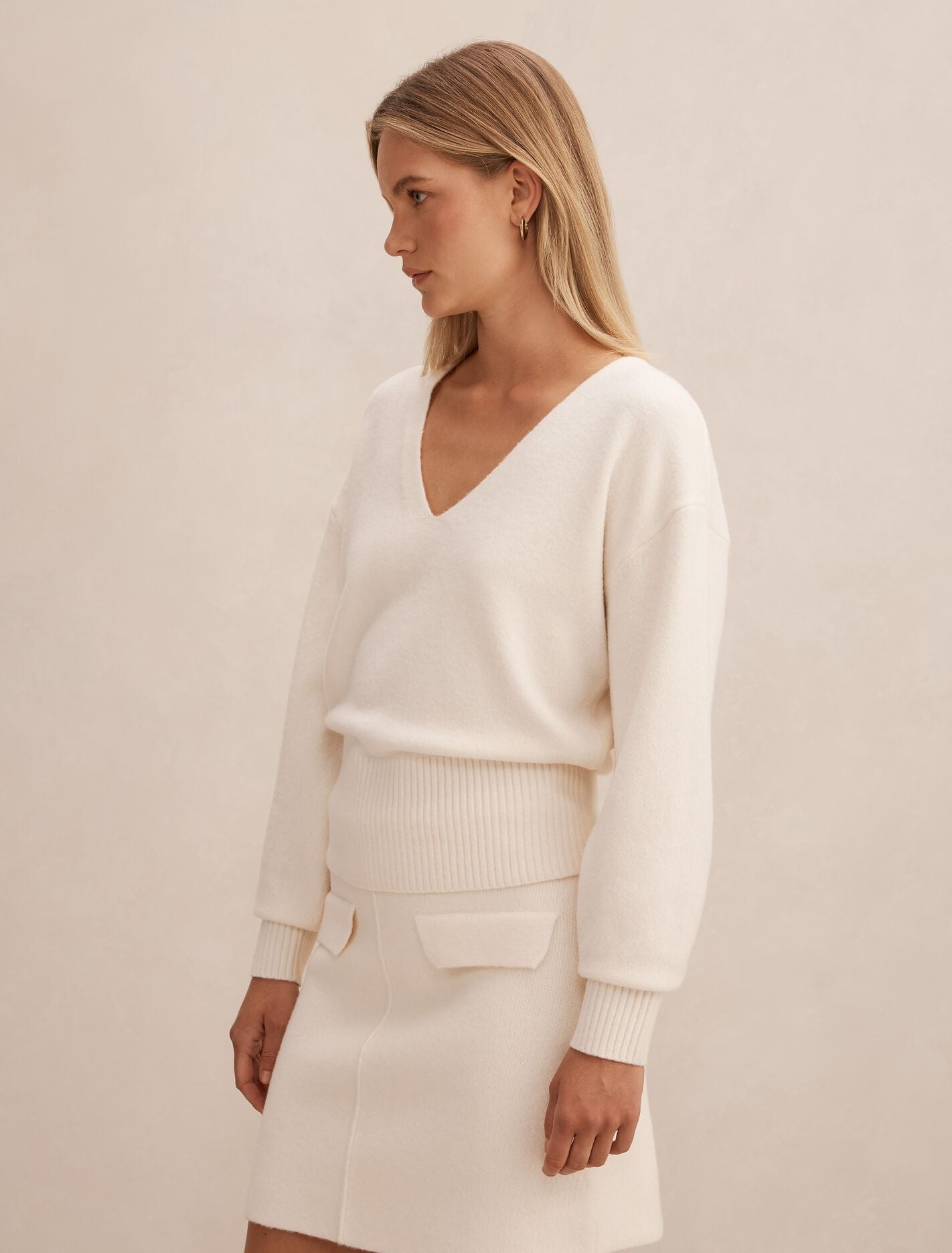 Eloise V Neck Sweater Forever New