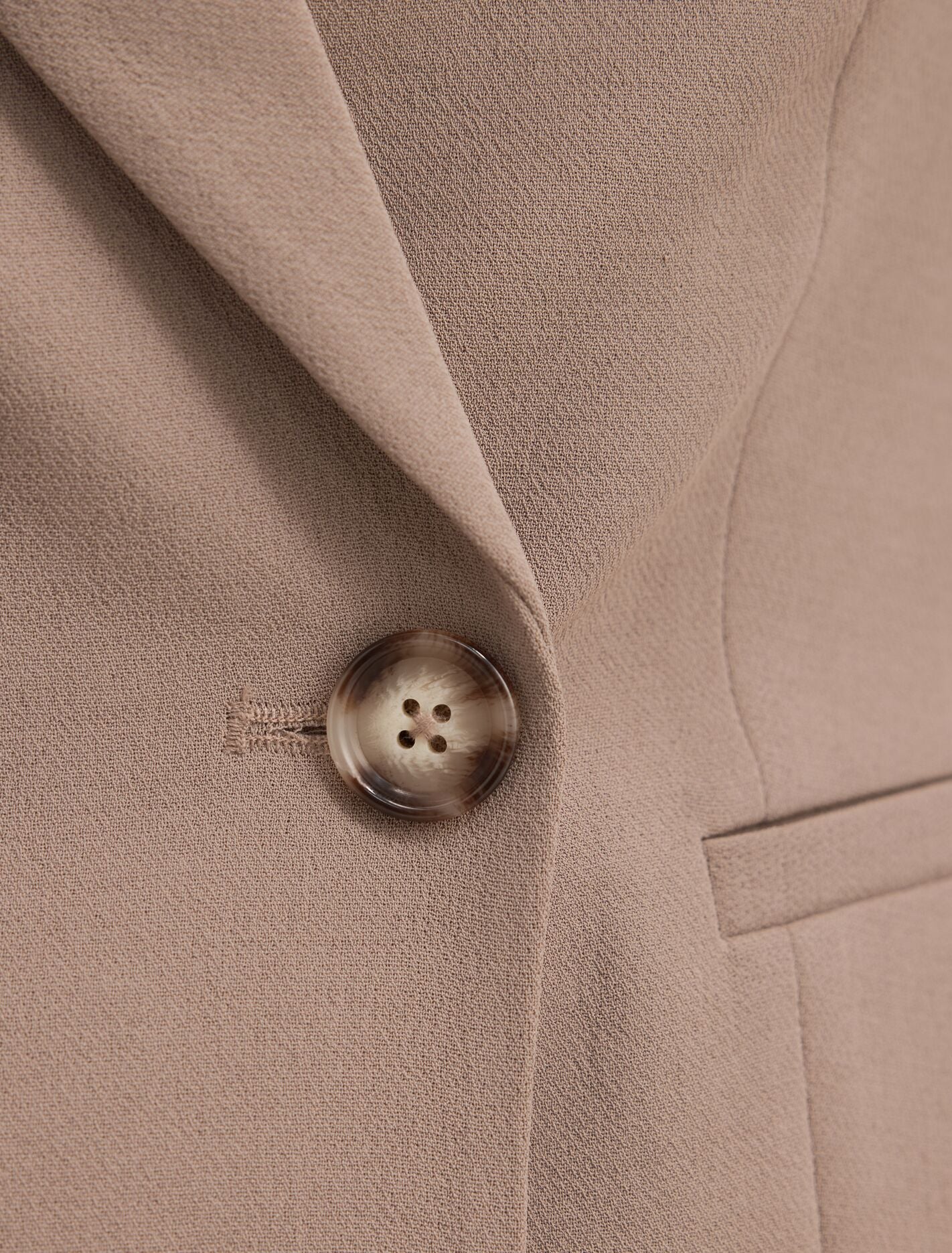 Arden Sleeveless Blazer Forever New