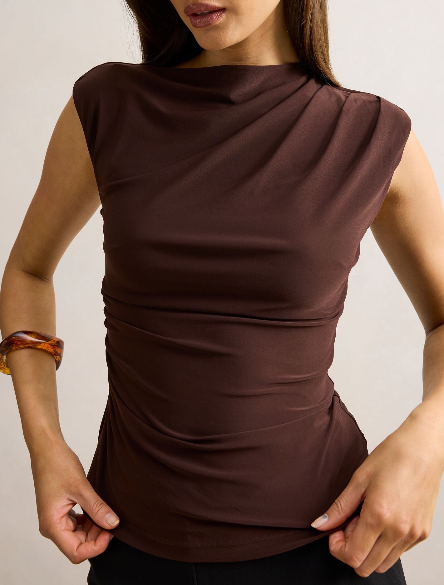 Logan Asym Shoulder Top Forever New