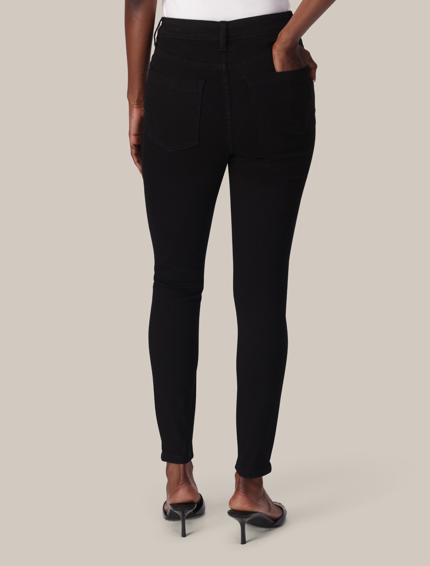 Hayley High-Rise Sculpt Jeans Forever New