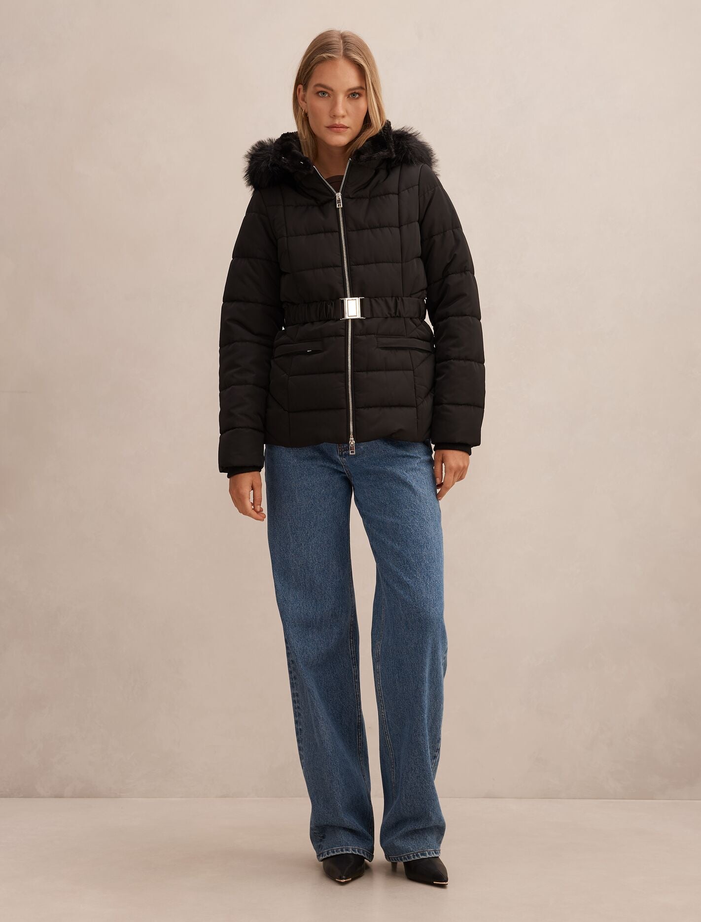 Macey Short Puffer Jacket Forever New