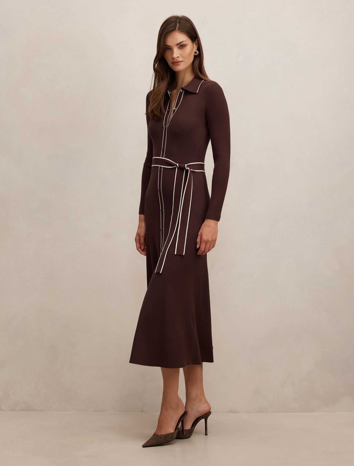 Maisy Collared Midi Dress Forever New