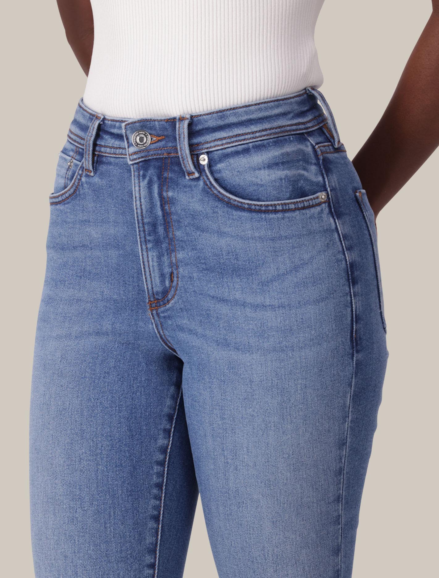 Nala Mid-Rise Skinny Jeans Forever New