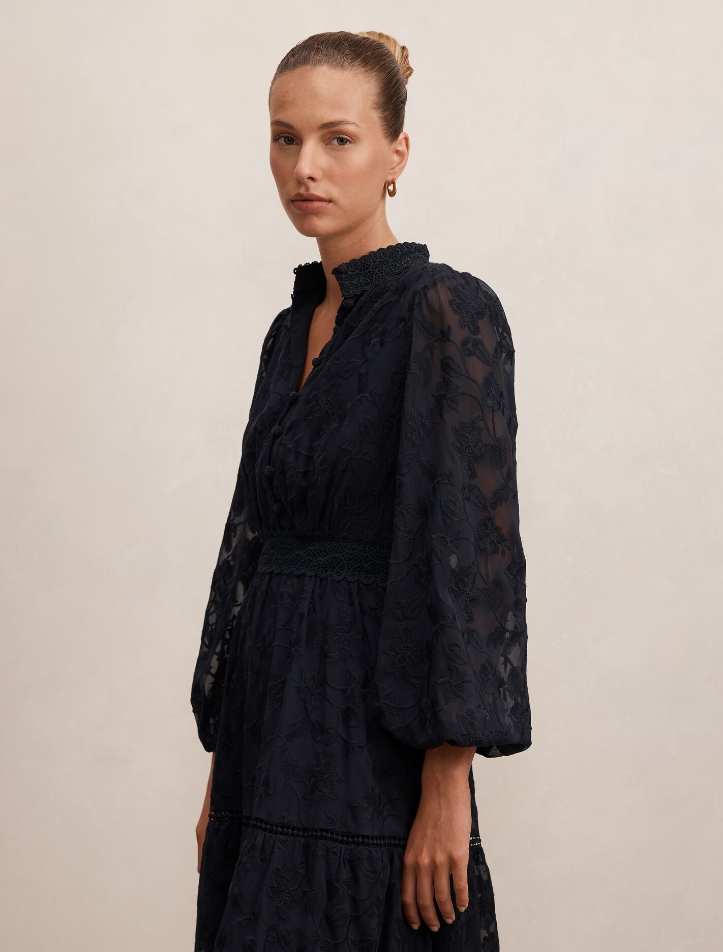 Nala Embroidered Midi Dress Forever New