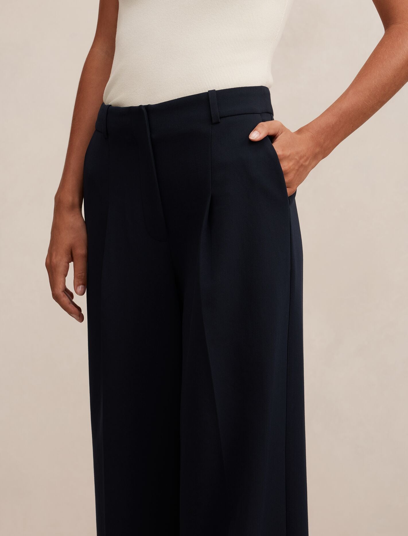 Briony Wide Leg Pants Forever New