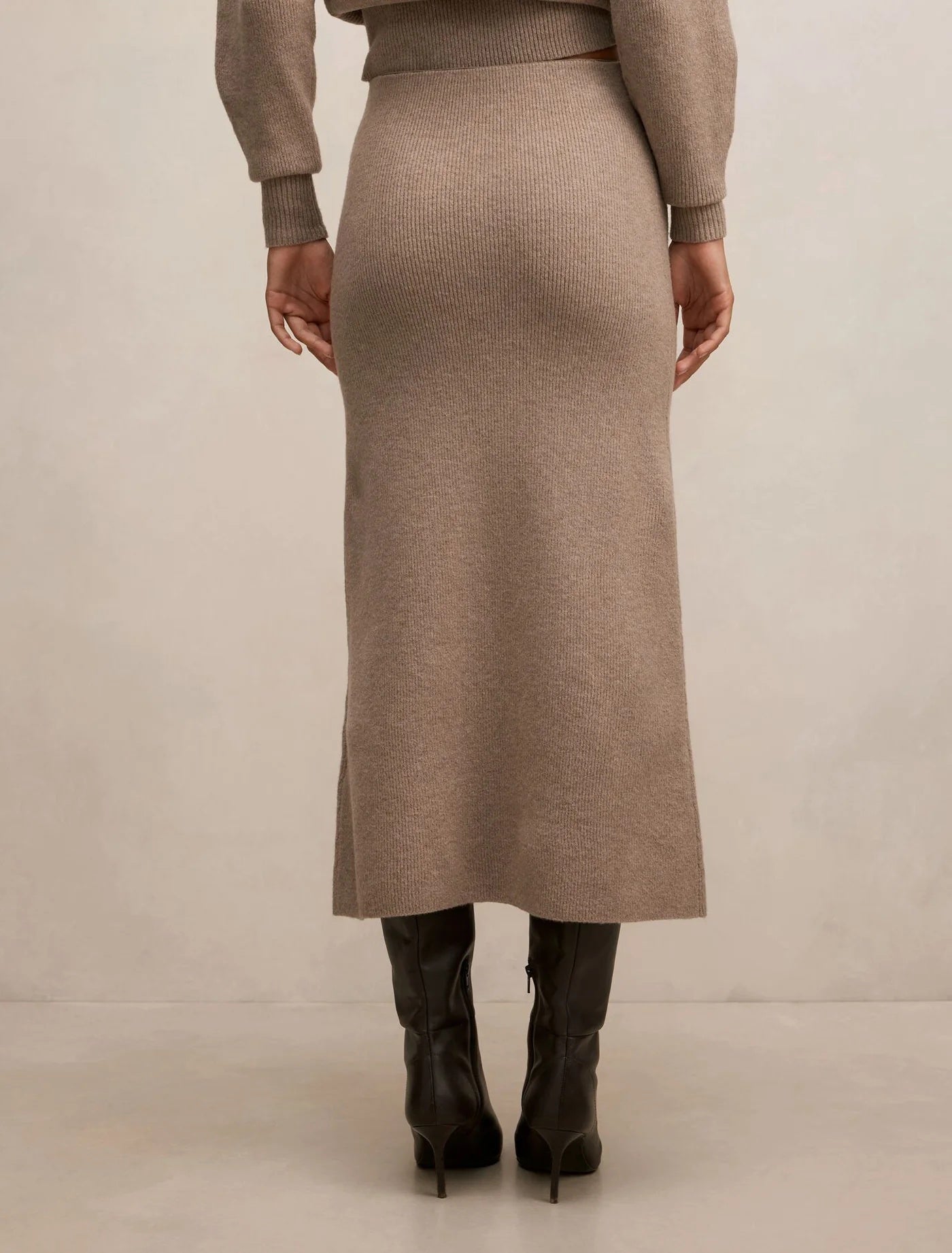 Cora Knitted A-Line Skirt Forever New