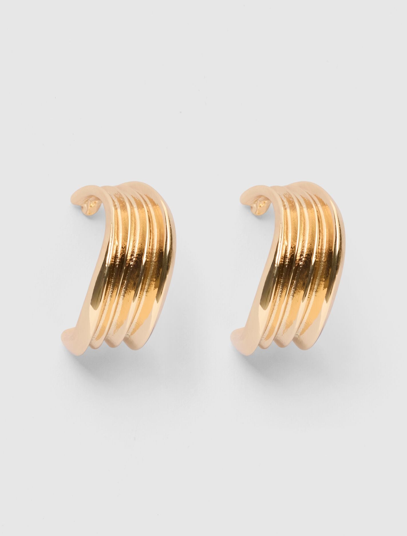 Signature Poppy Panel Wave Hoop Earrings 0 Gold Forever New