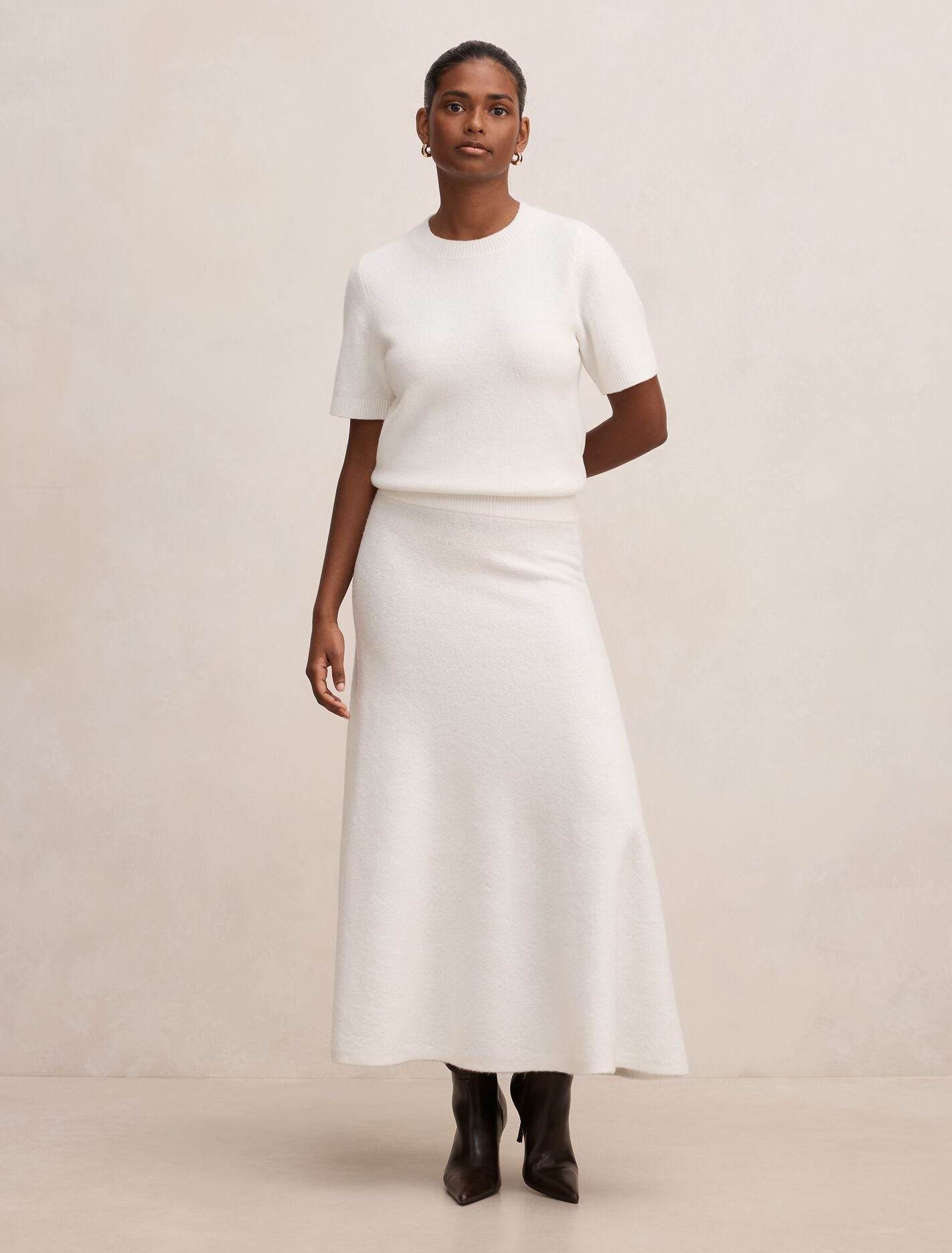 Elliotte Petite Knit Midi Skirt Forever New
