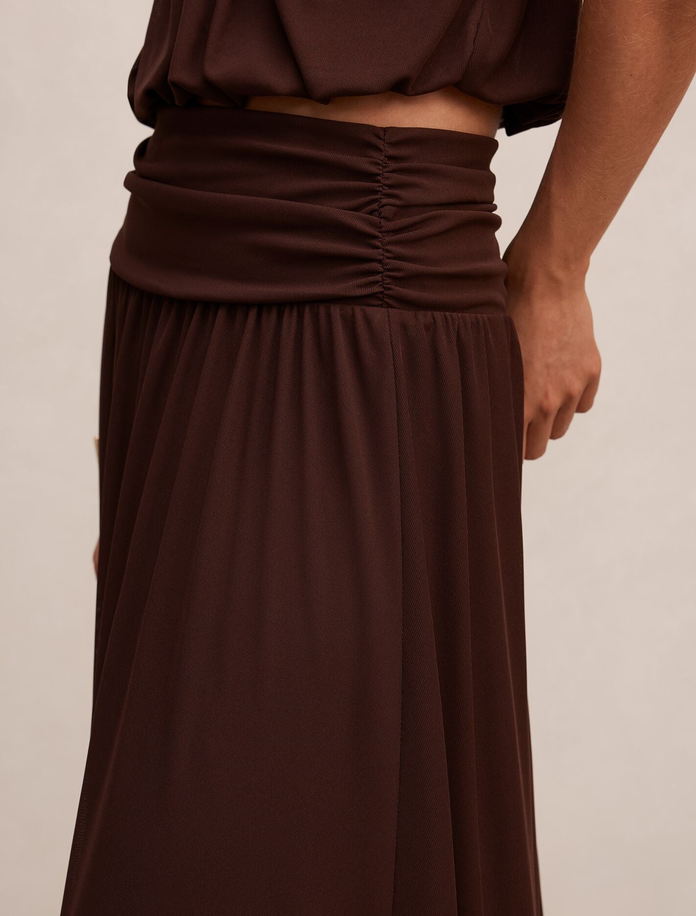 Layne Gathered Basque Maxi Skirt Forever New