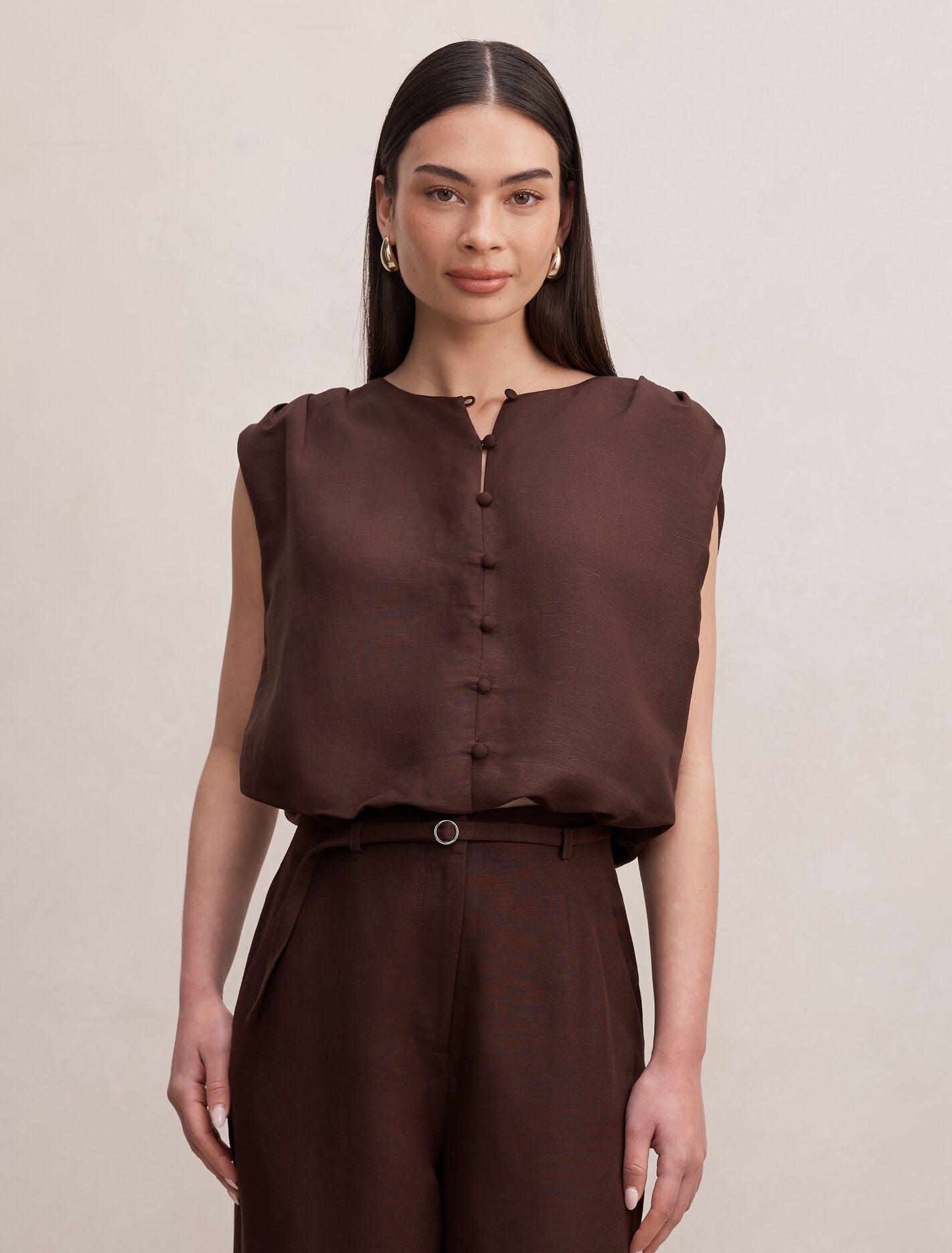 Naia Bubble Hem Top Chocolate Forever New