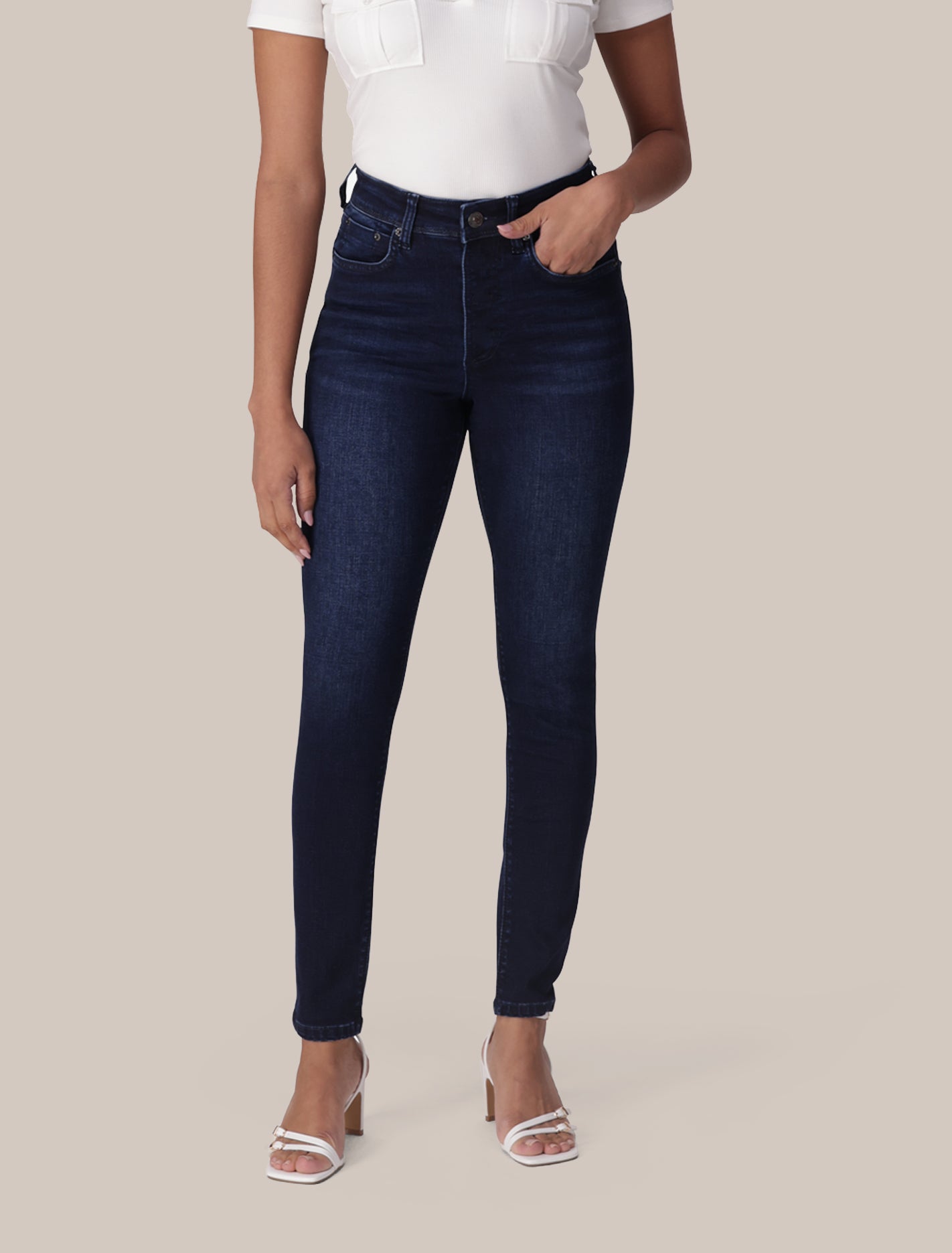 Nala Mid-Rise Skinny Jeans
