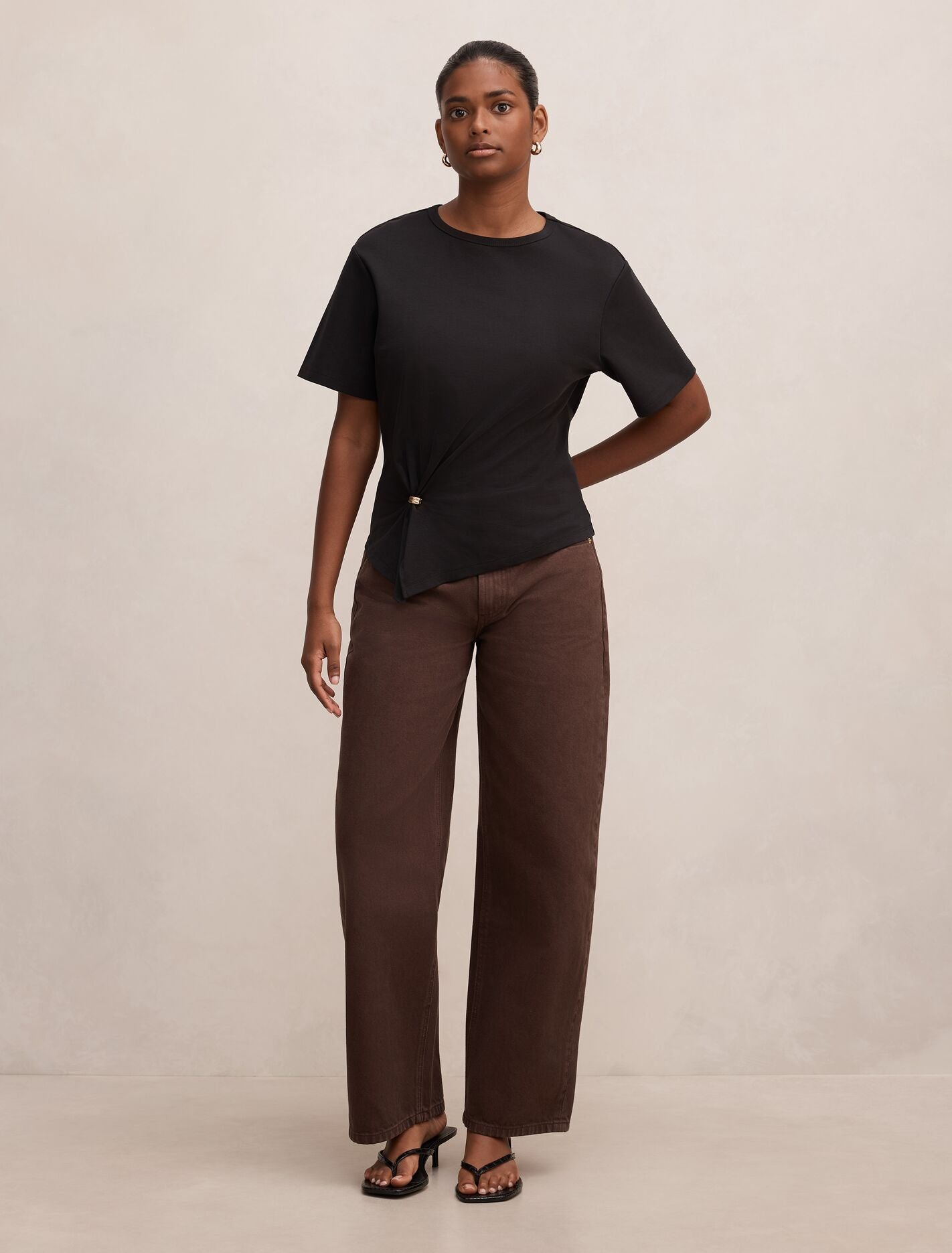 Emma Petite Mid Rise Barrel Jeans Forever New