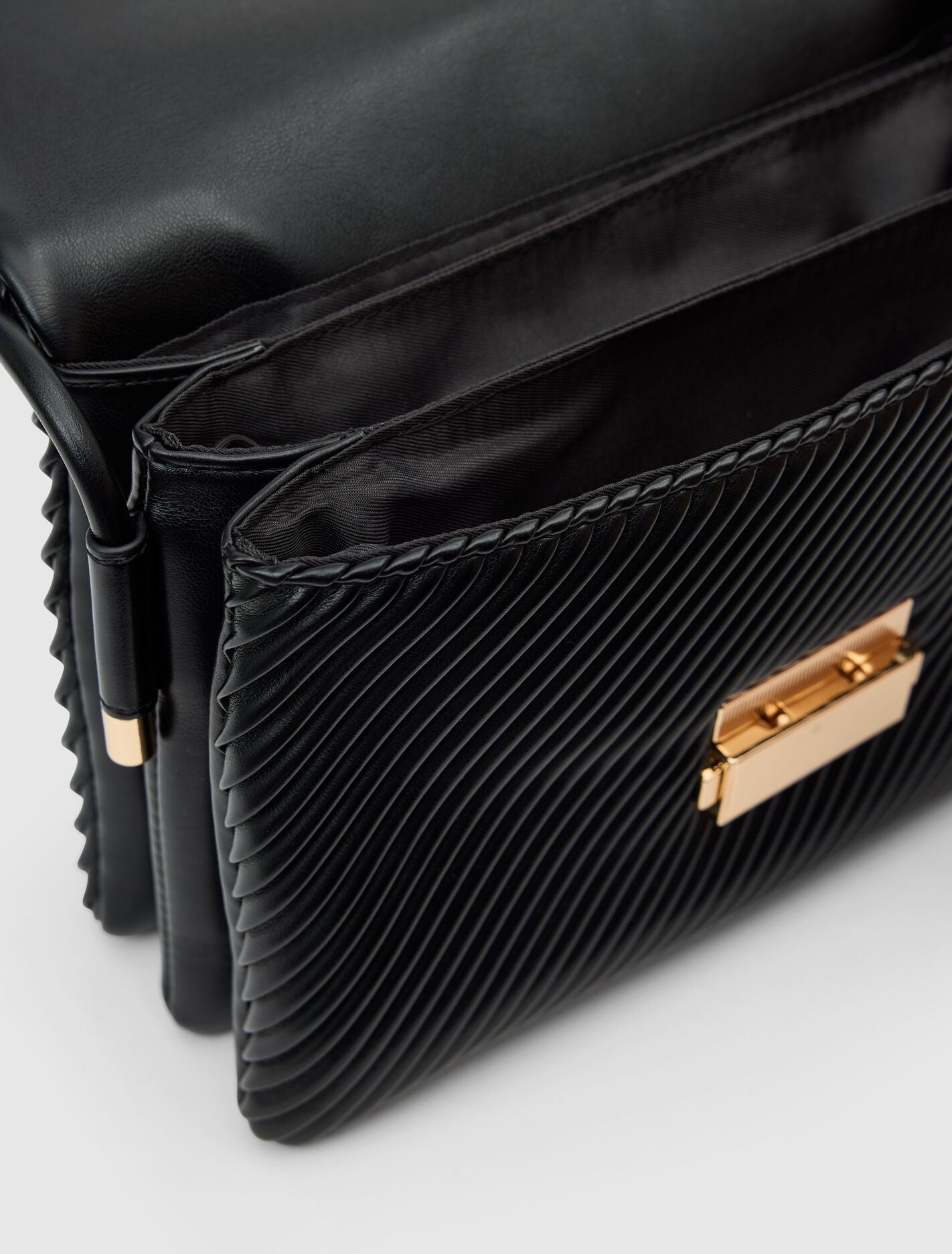 Philippa Pleat Shoulder Bag Forever New