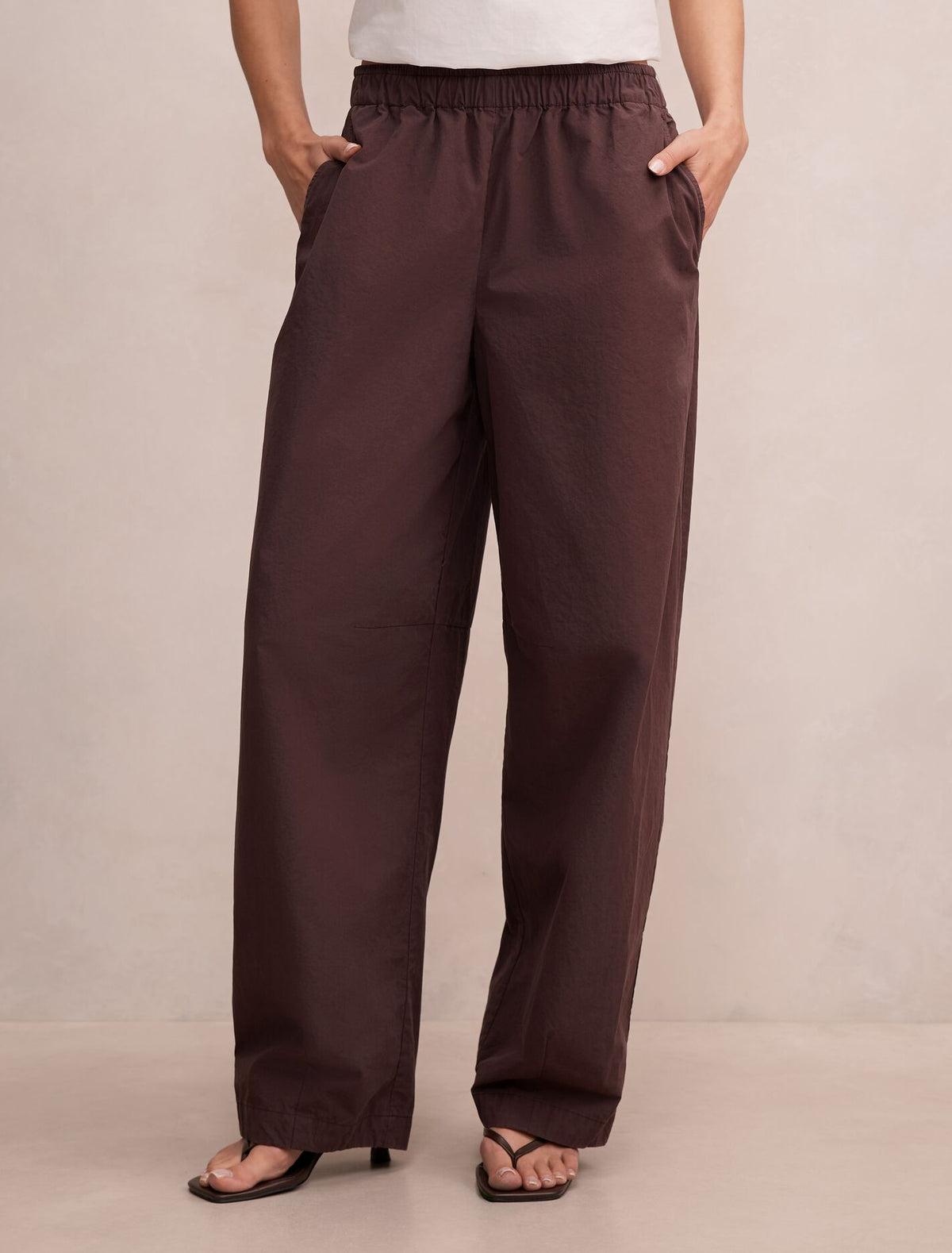Rowan Barrel Leg Pants Chocolate Forever New