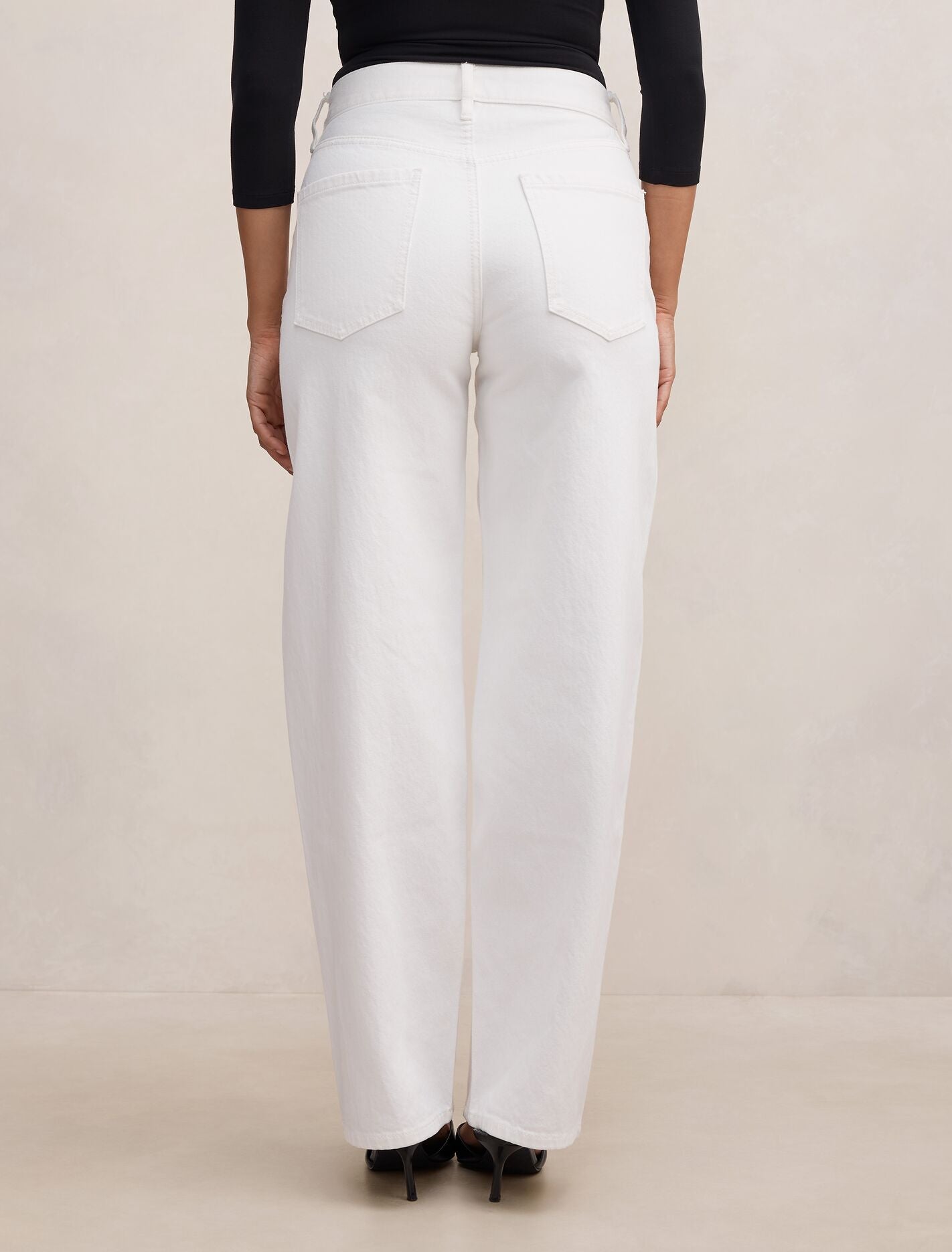 Emma Mid-Rise Barrel Jeans