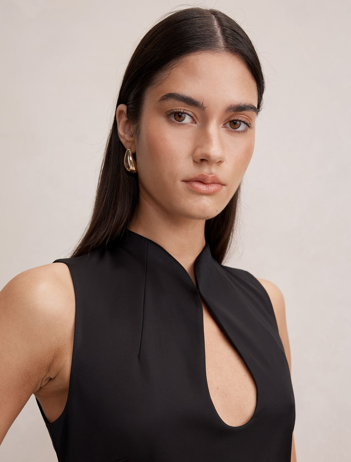 Jade Keyhole Satin Mini Dress Forever New