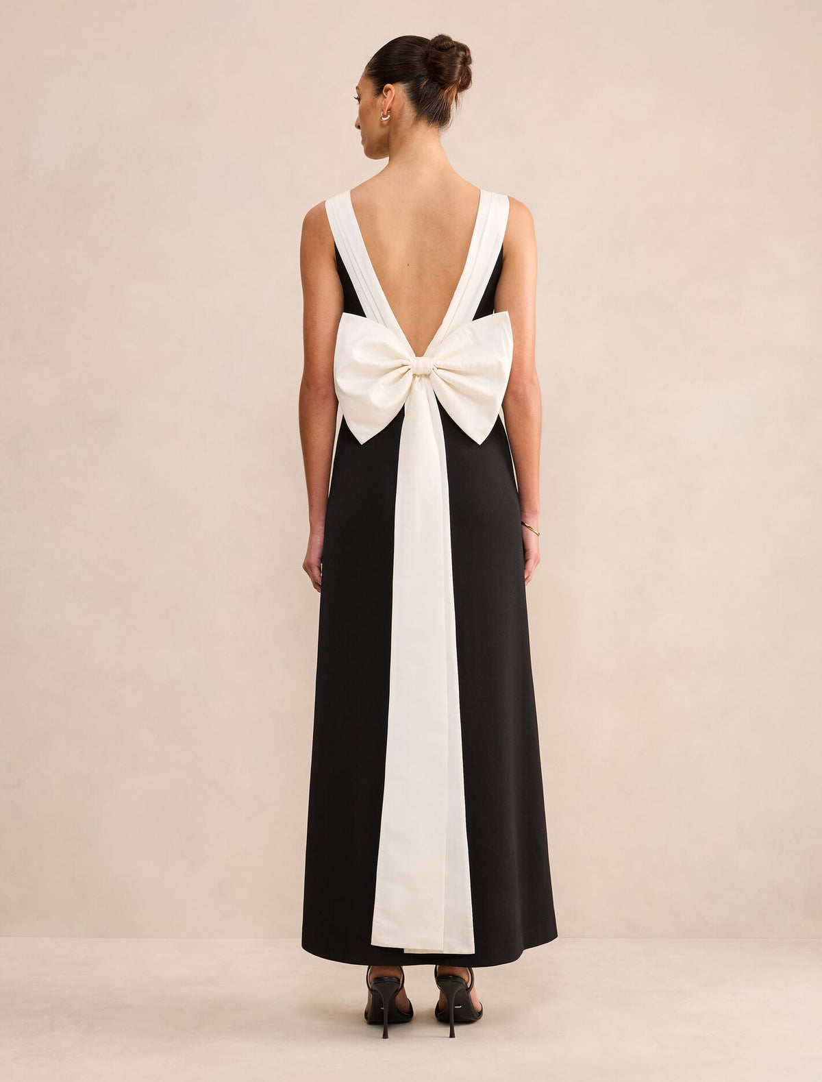 Odessa Bow Back Bodycon Dress Forever New