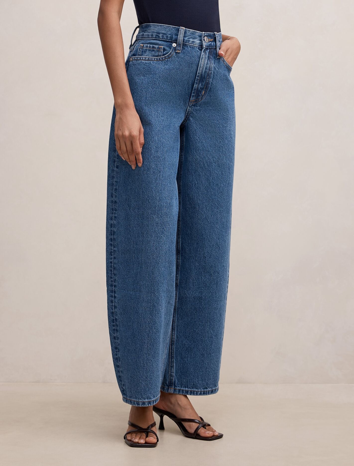 Emma Petite Mid-Rise Barrel Jeans Forever New