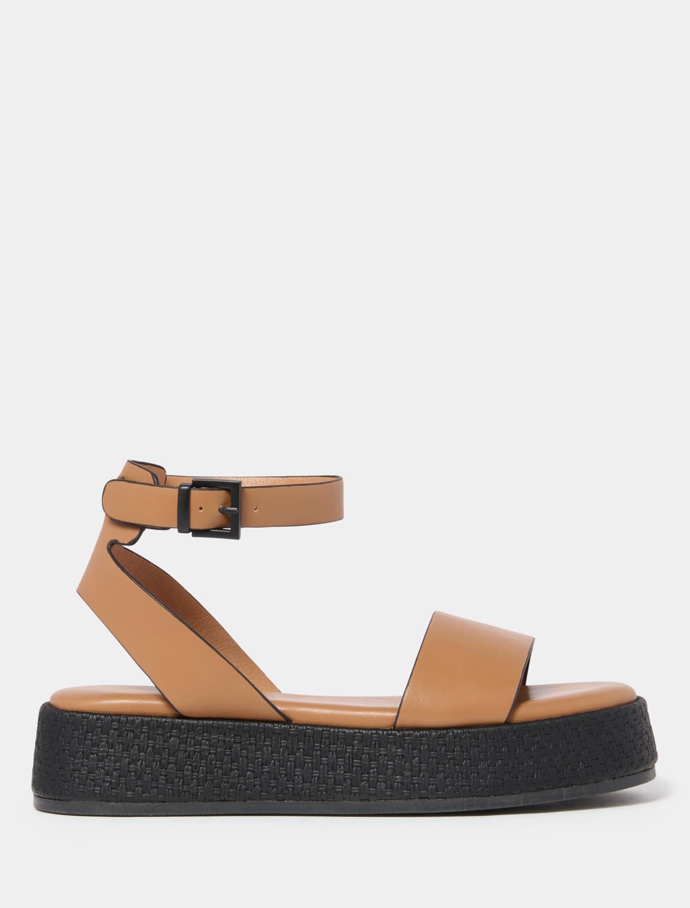 Alessa Flatform Sandal1