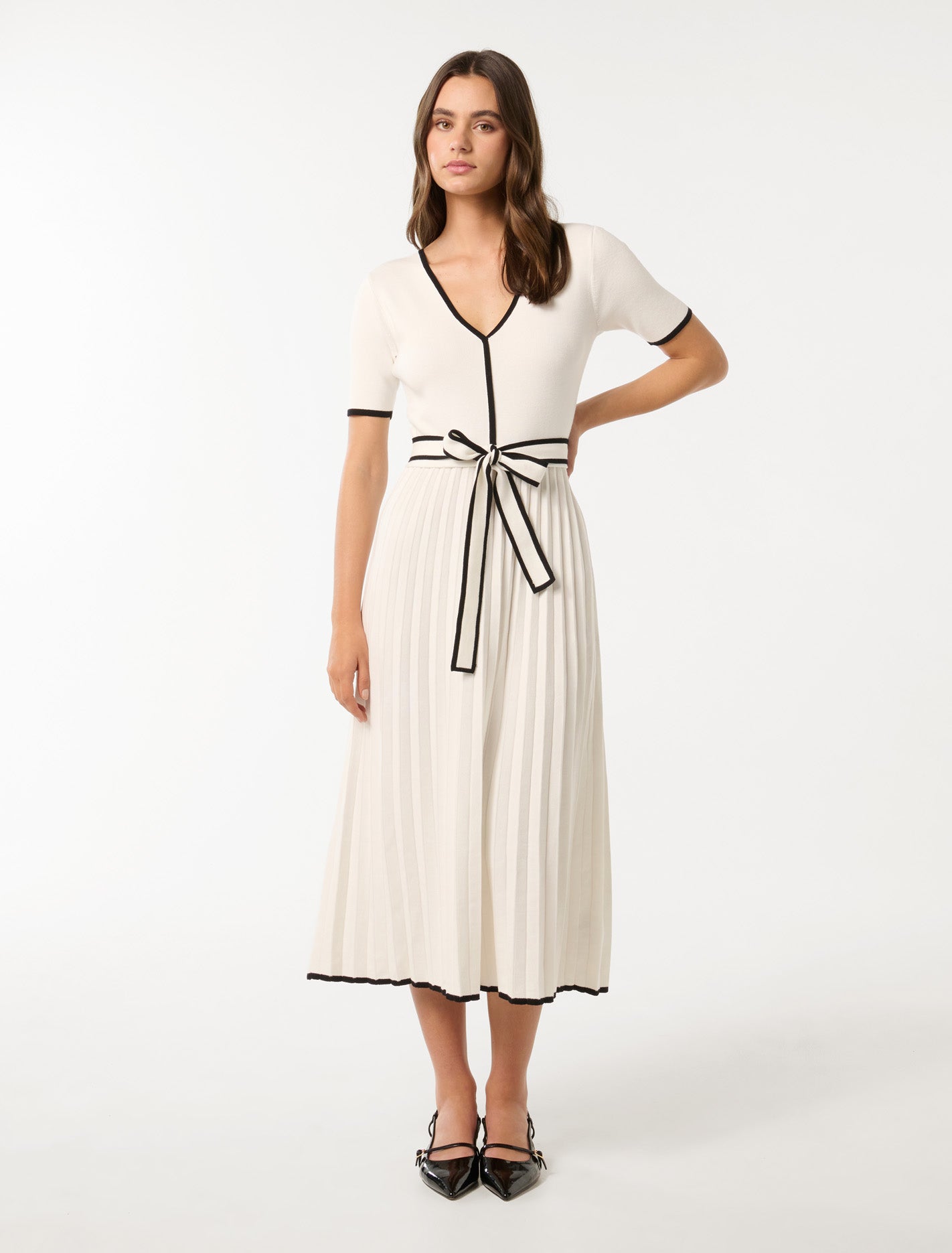 Ellie Tipped A Line Midi Dress in White Size 14