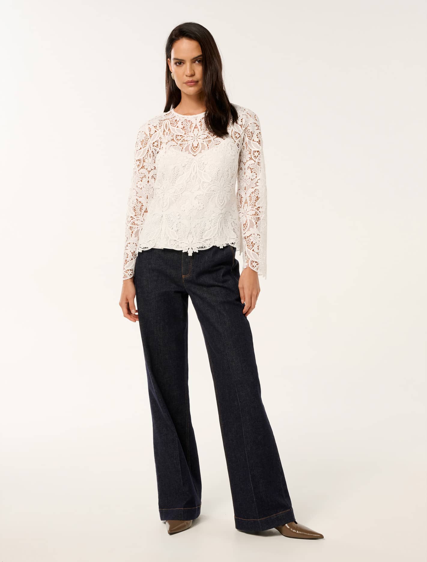 Layla Lace Top Forever New