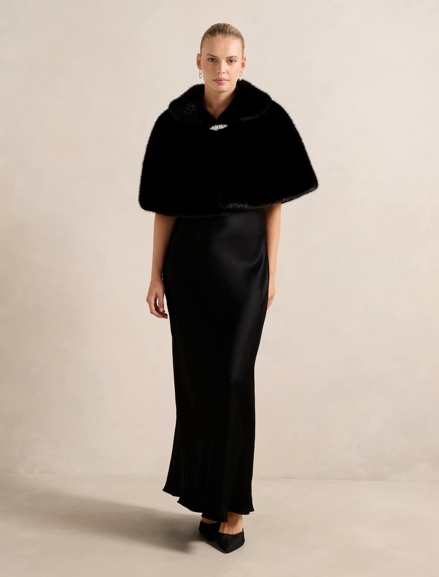 Evelyn Faux Fur Wrap Forever New