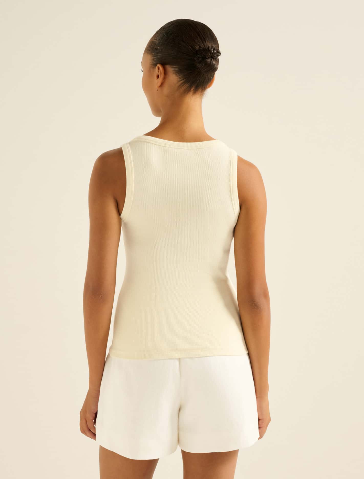 Pia Applique Scoop Neck Tank Top Forever New