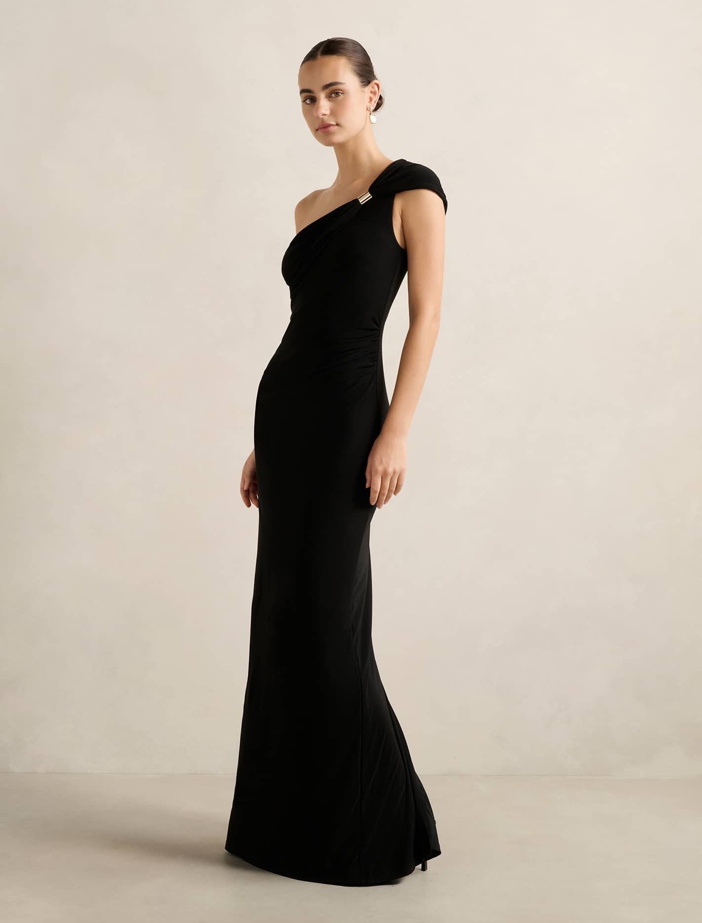 Robyn One Shoulder Jersey Maxi Dress Forever New