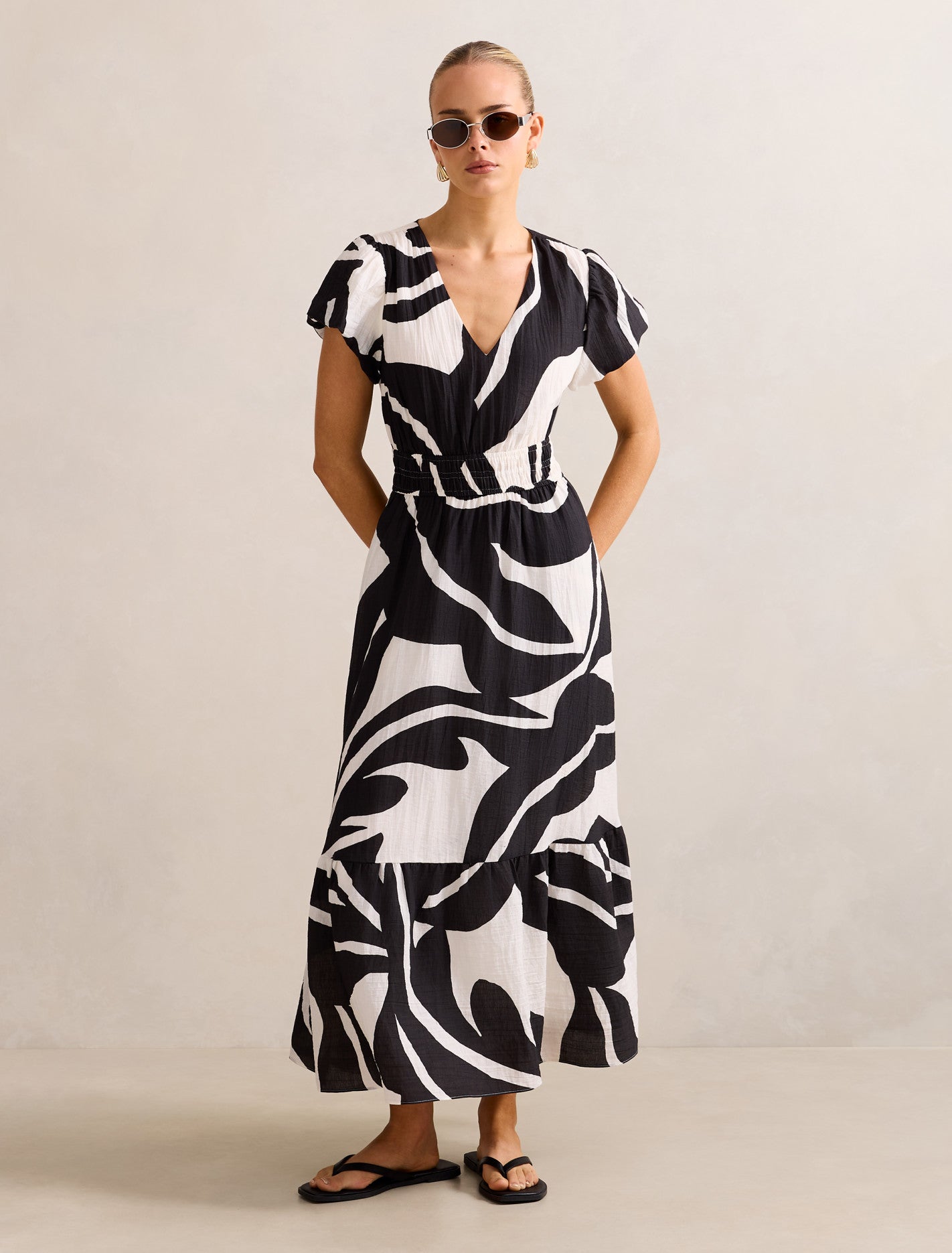 Mara Puff Sleeve Cotton Midi Dress Black Nusa Leaf Forever New