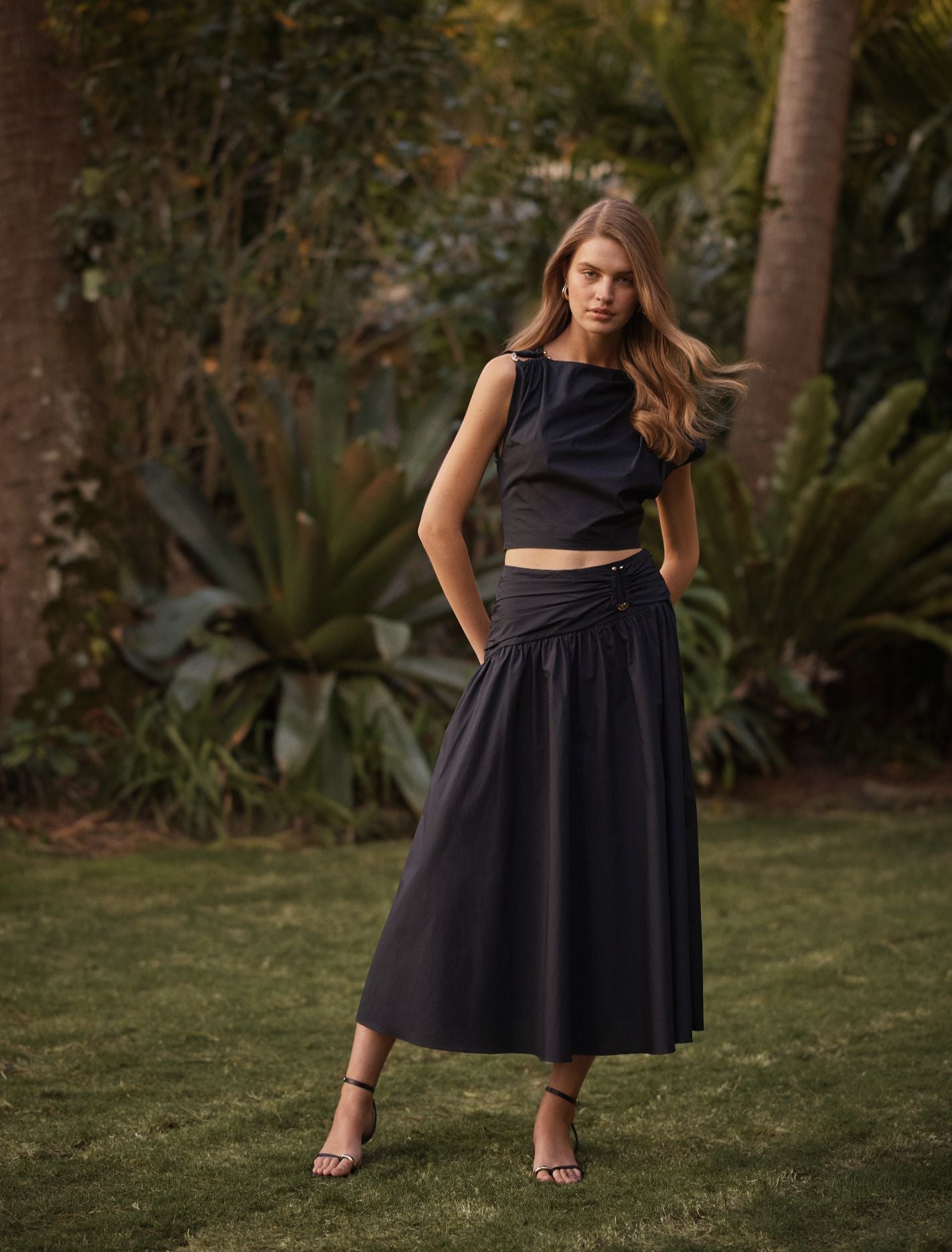 Dottie Hardware Maxi Skirt Forever New