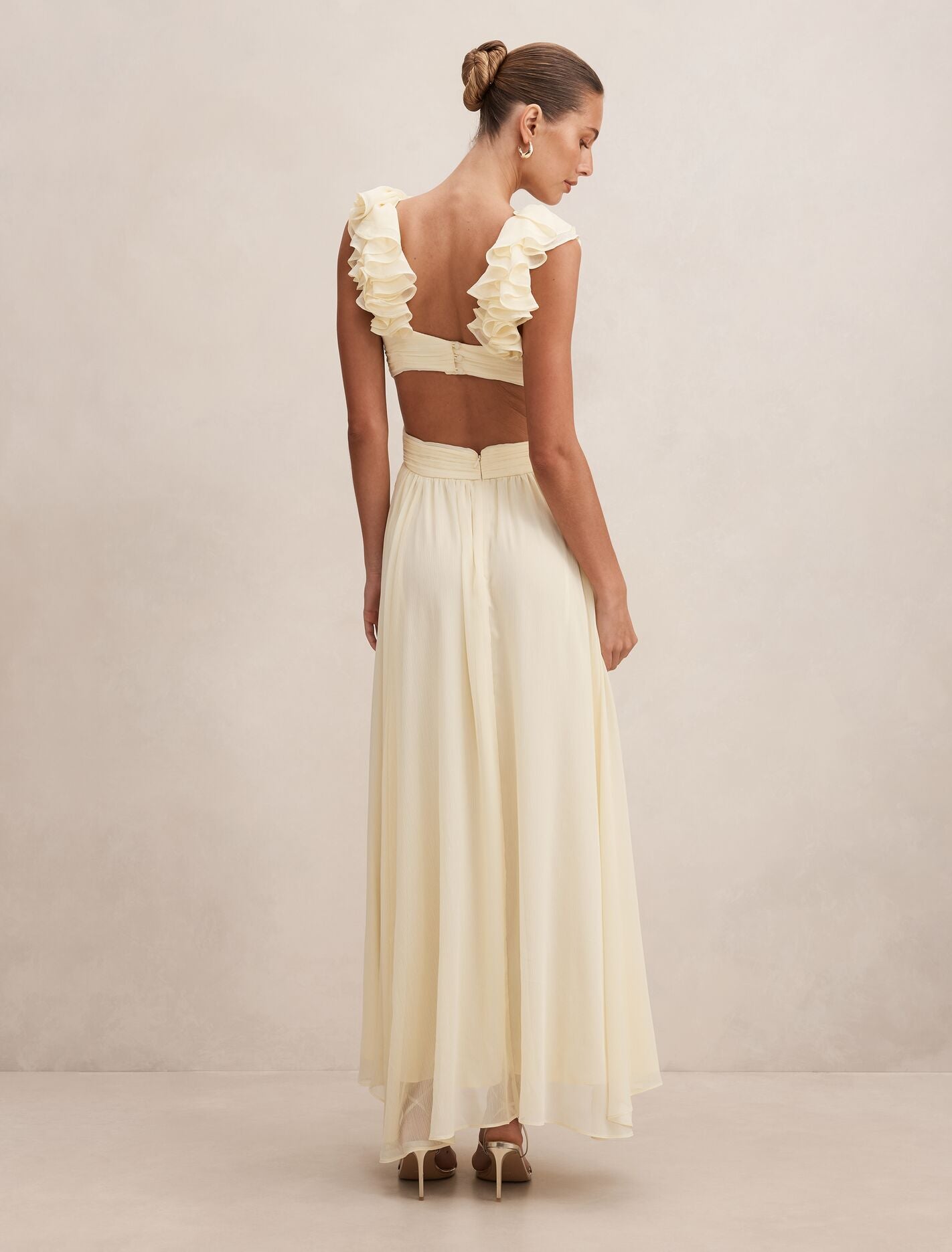 Selena Ruffle Shoulder Maxi Dress Forever New