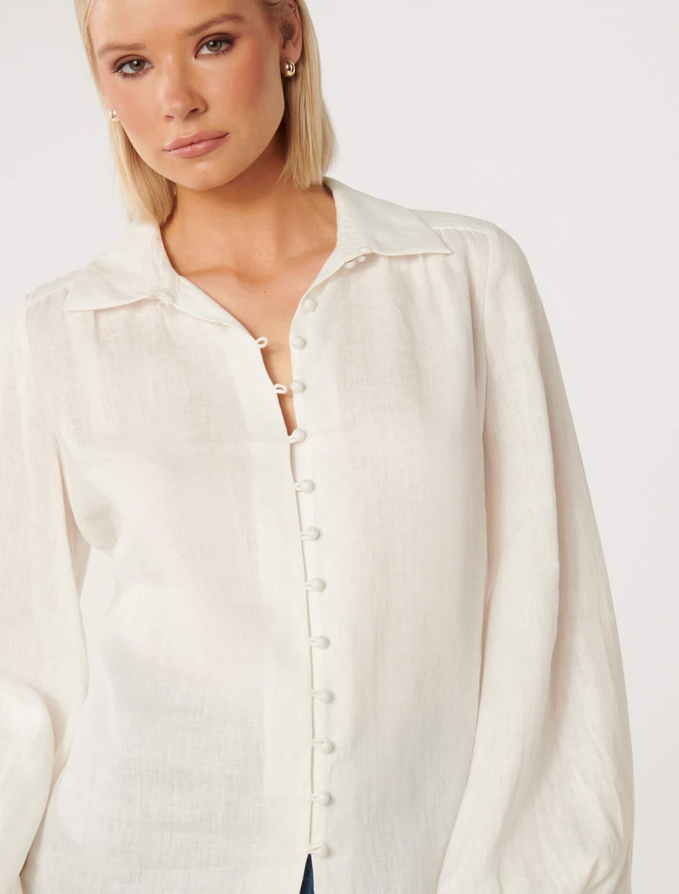 Penn Linen Blouse Porcelain | Forever New