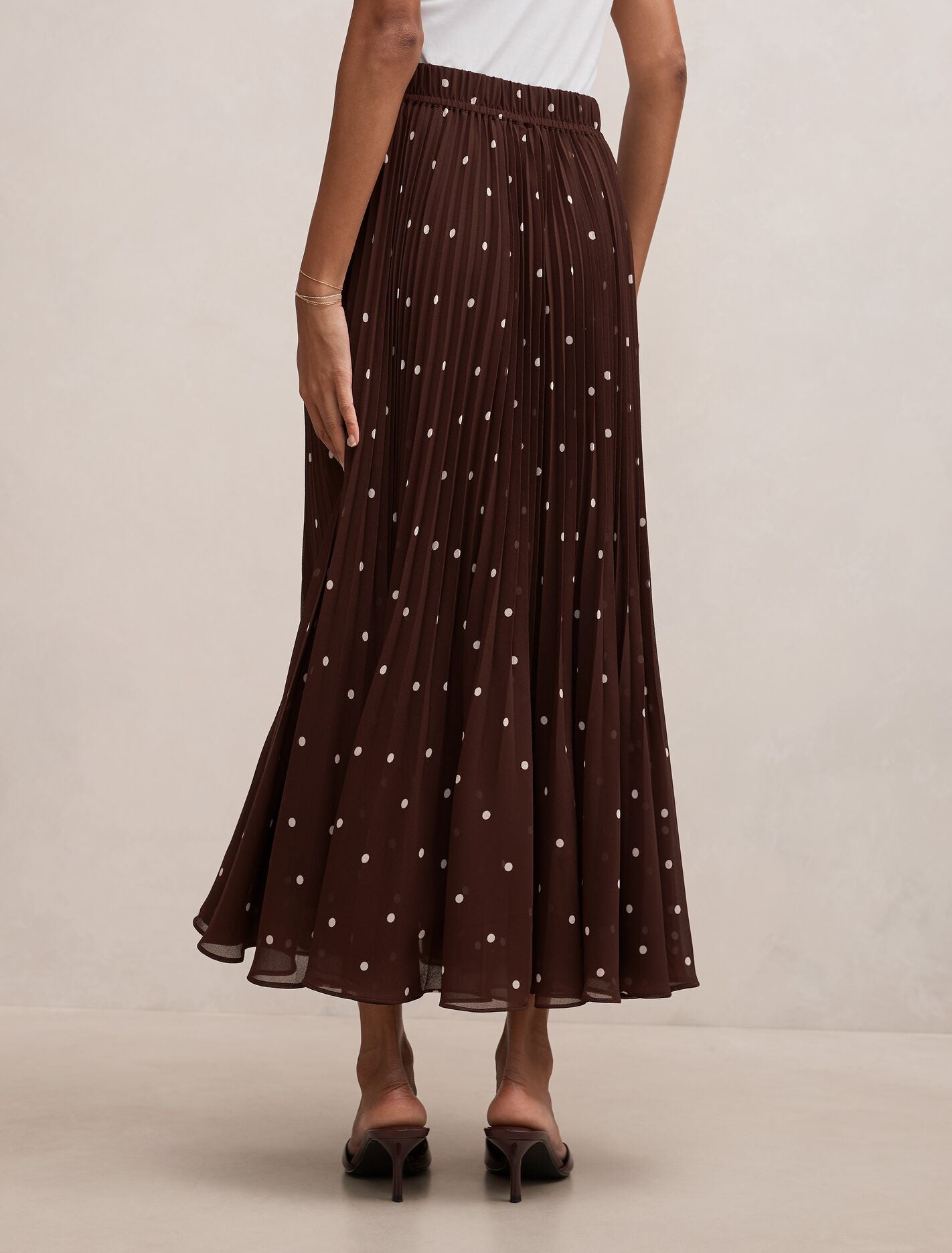 Aurora Petite Pleated Skirt Forever New