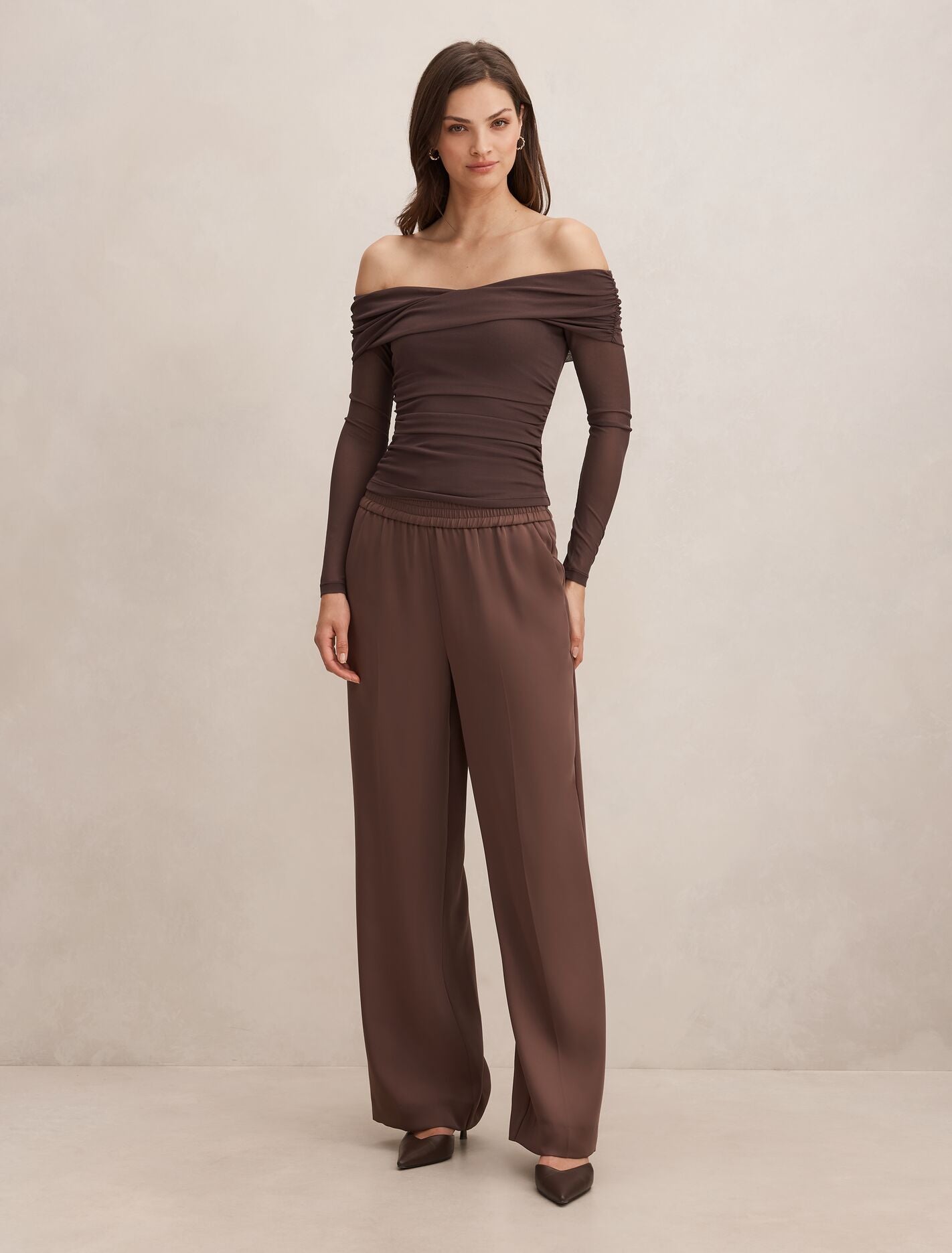 Enya Elastic Wide Leg Pants Espresso Set | Forever New