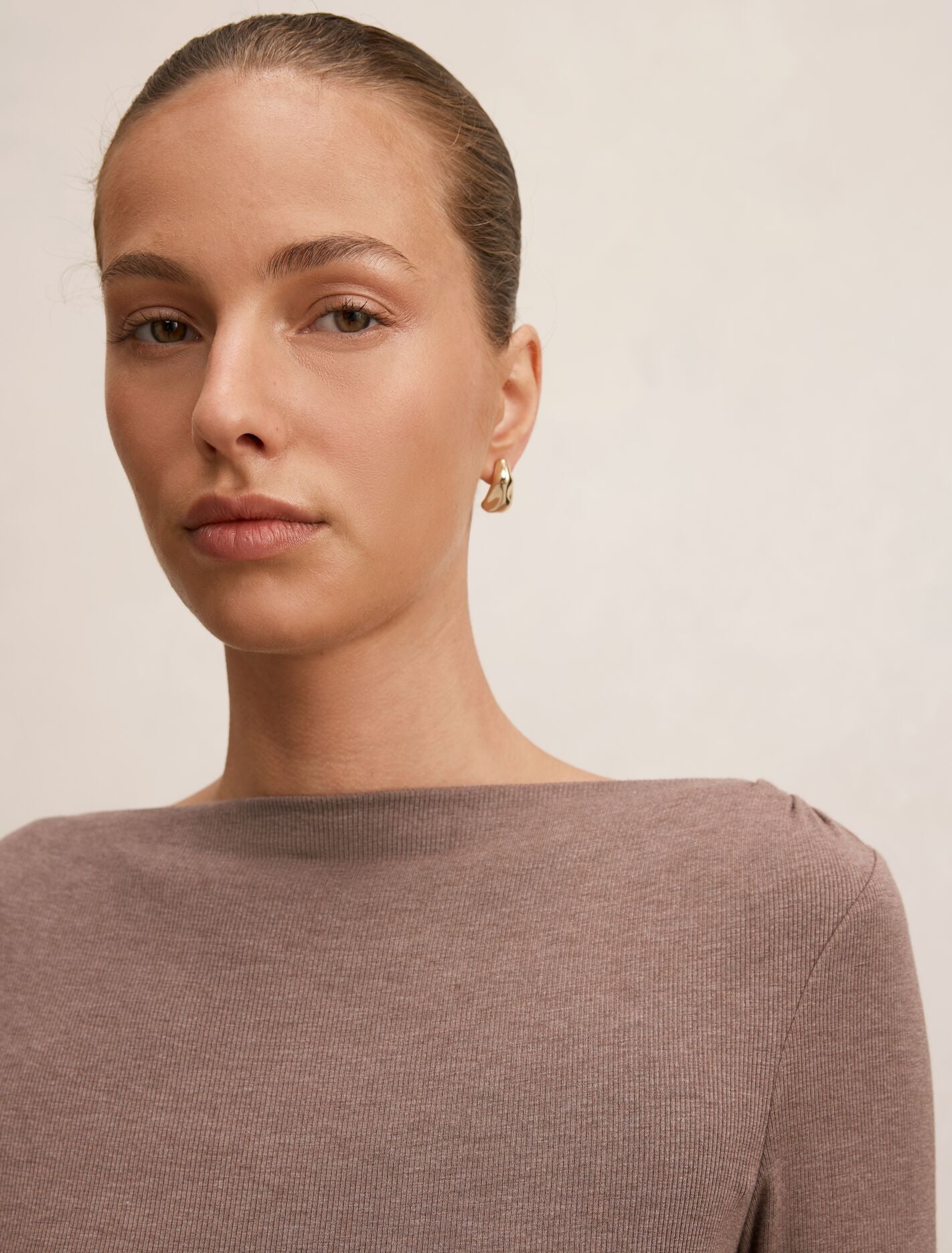 Jasmine Straight Neck Top Forever New