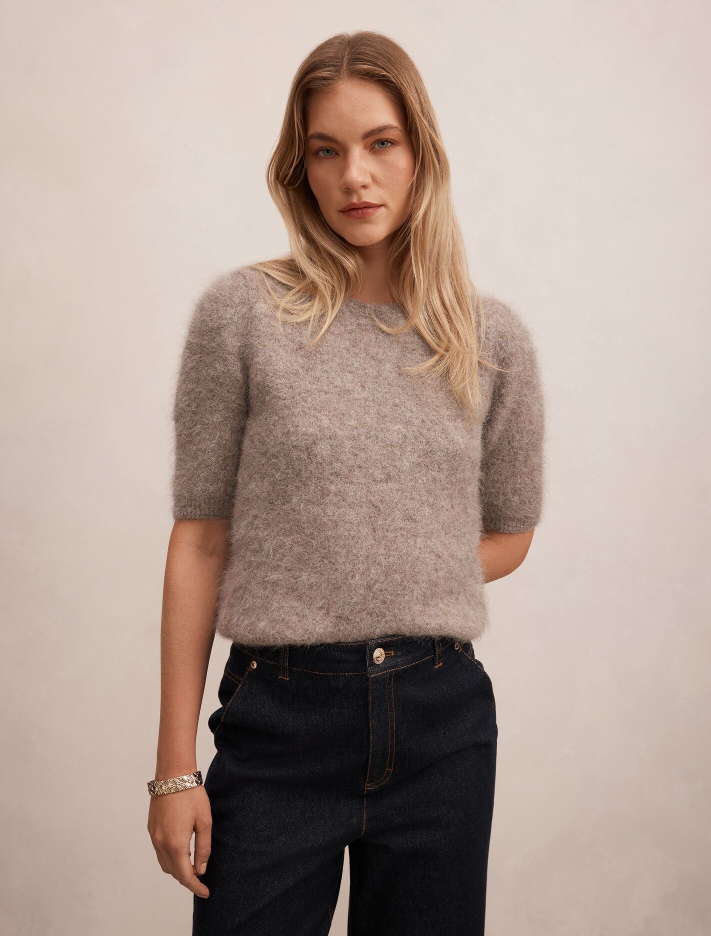 Giselle Short Sleeve Fluffy Knit T-shirt Deep Mocha Forever New