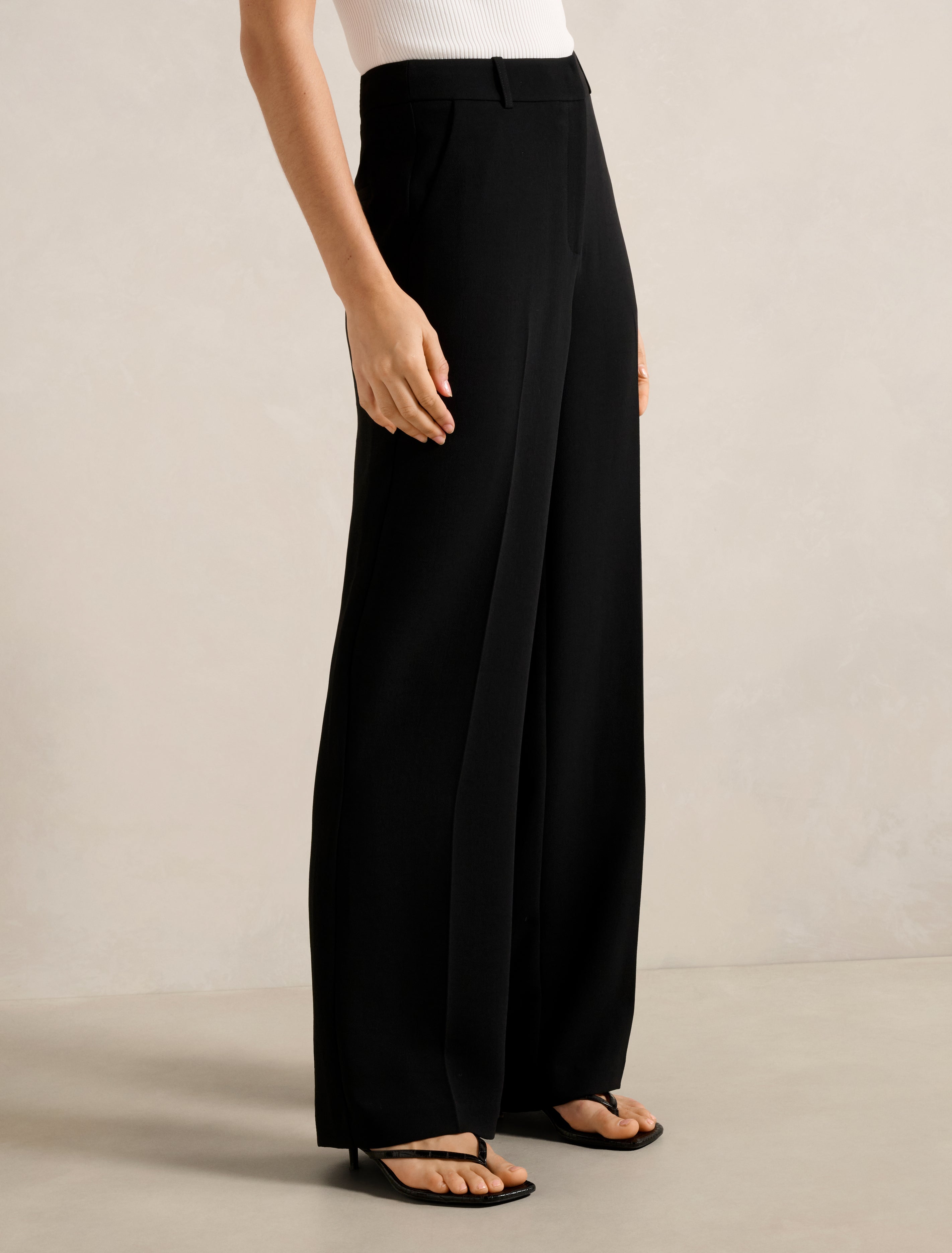 Dahlia Straight Leg Pants Forever New