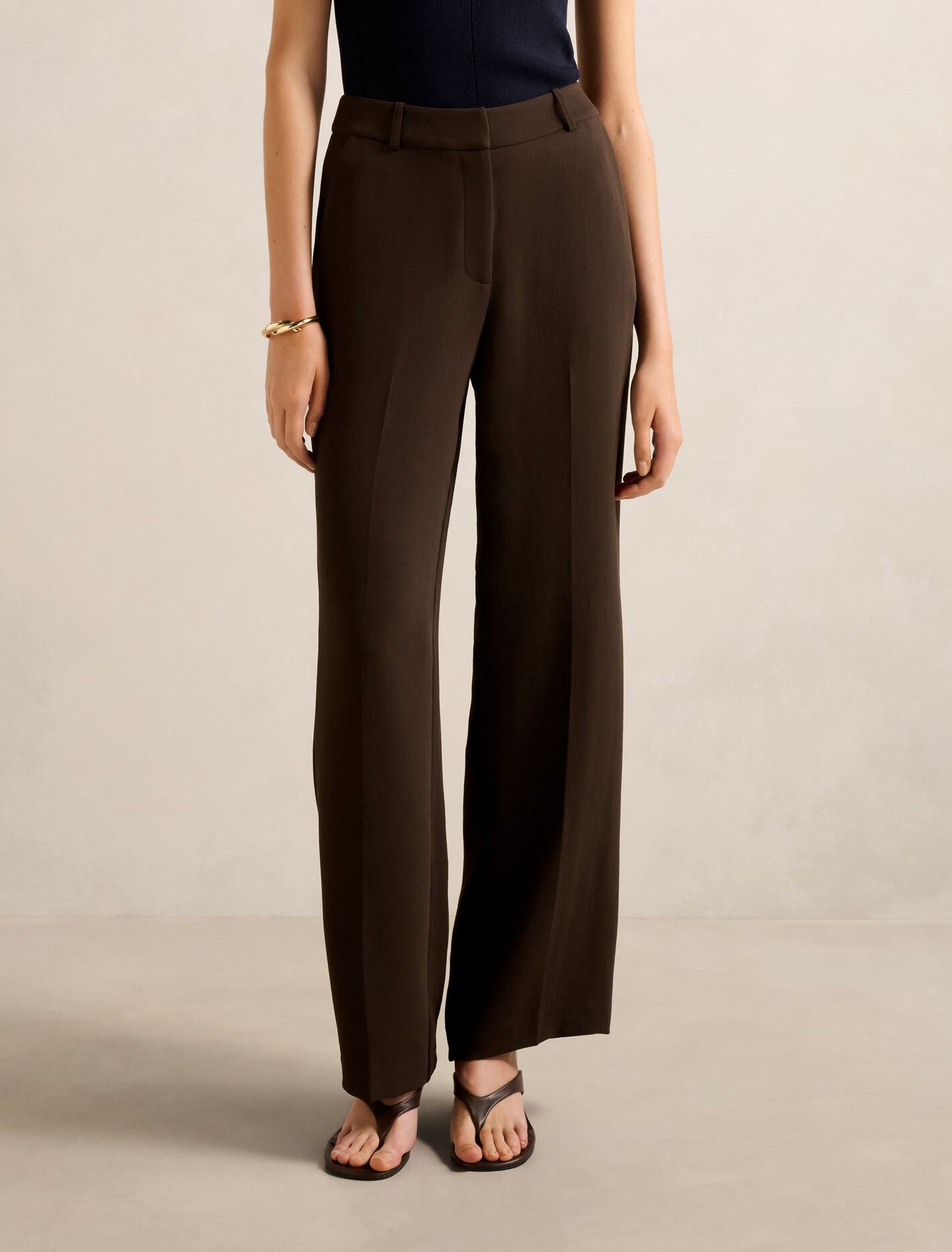 Dahlia Straight Leg Pants Chocolate Mousse | Forever New