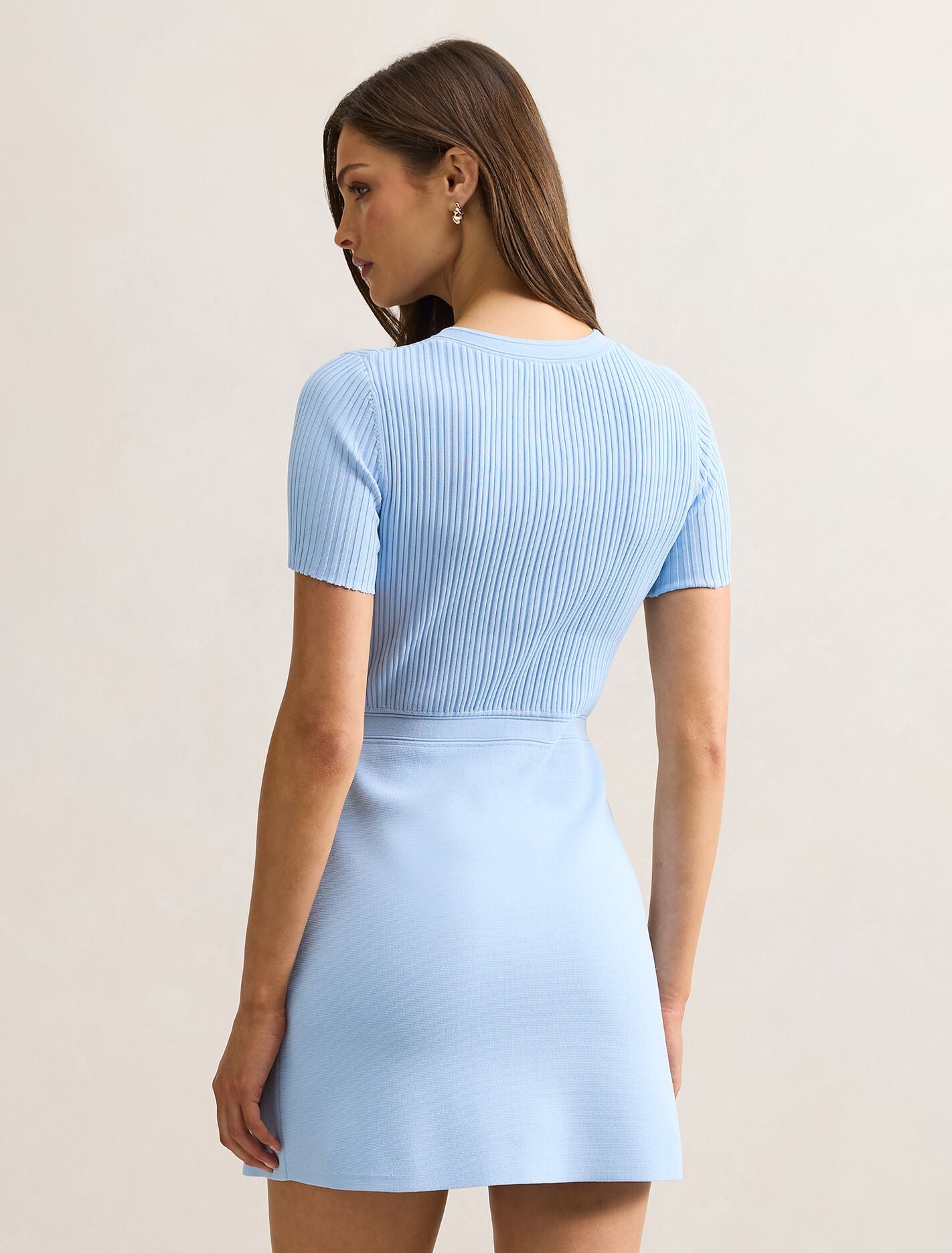 トップス ans dotsloevner MINI DRESS BLUE Issie Short Sleeve Knit Mini Dress Soft Blue | Forever New