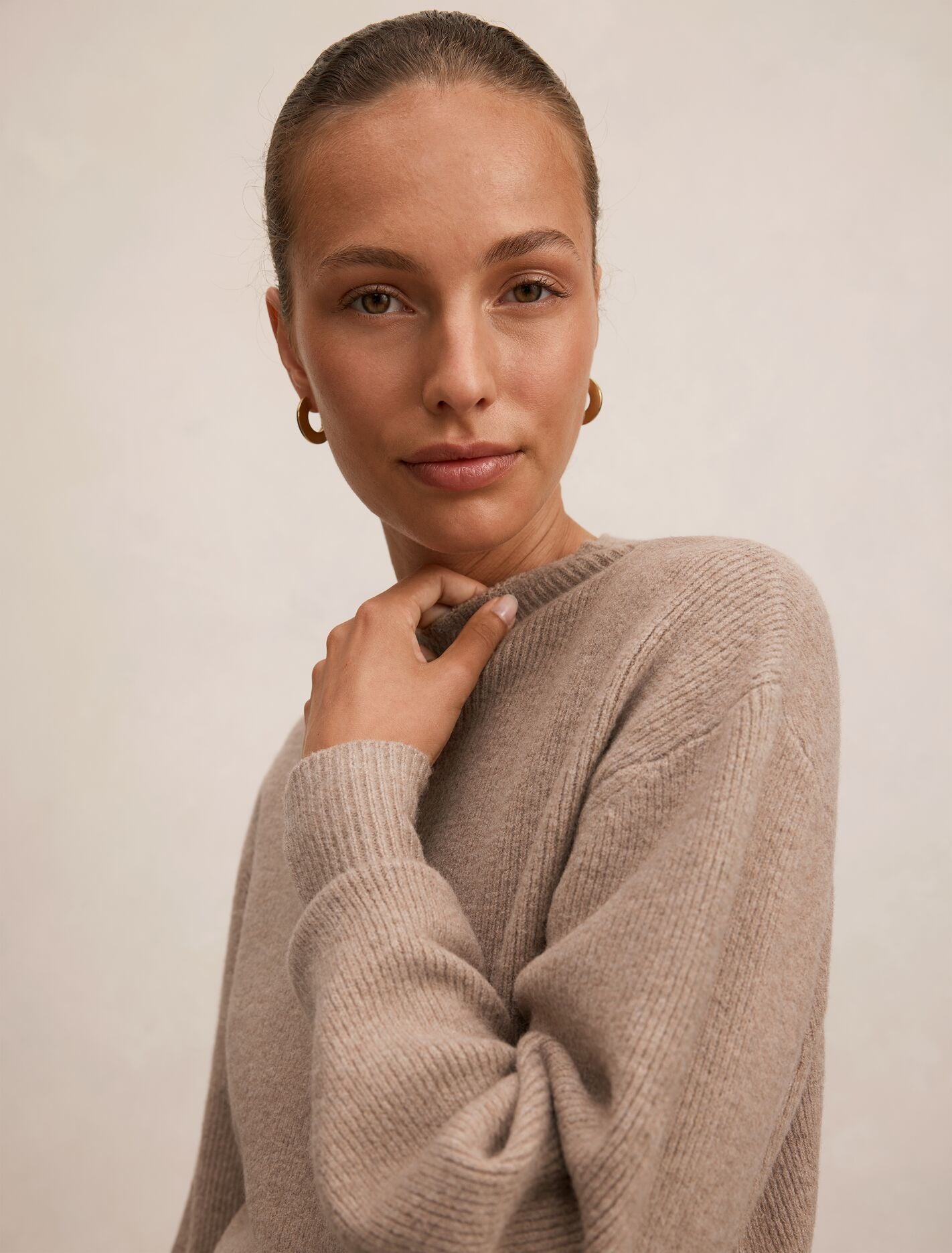 Cora Cinched Hem Knit Sweater Soft Mocha Co Ord | Forever New
