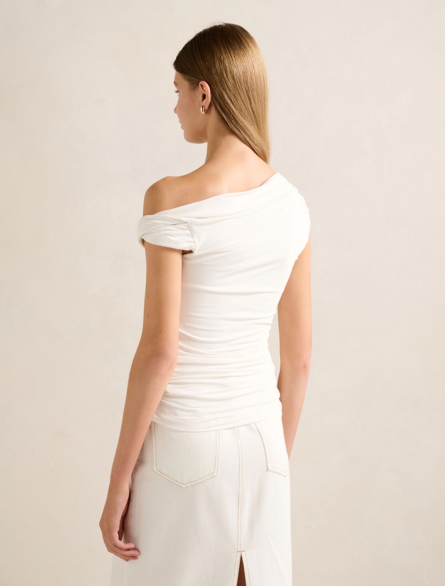 Rylee Tipped Shoulder Top Forever New